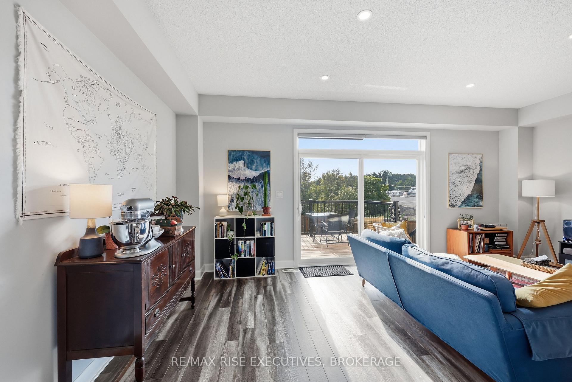 Photo 25 of 1233 Max Crescent, Kingston, City Northwest — HOMEH