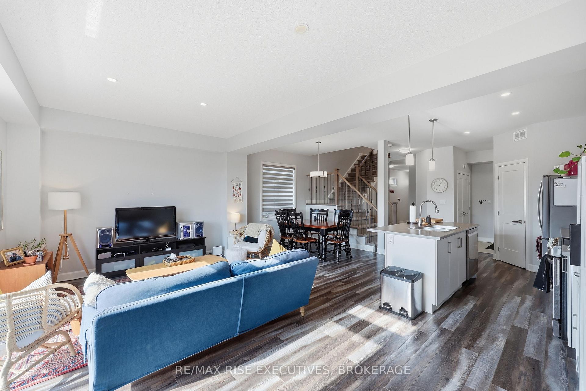 Photo 26 of 1233 Max Crescent, Kingston, City Northwest — HOMEH