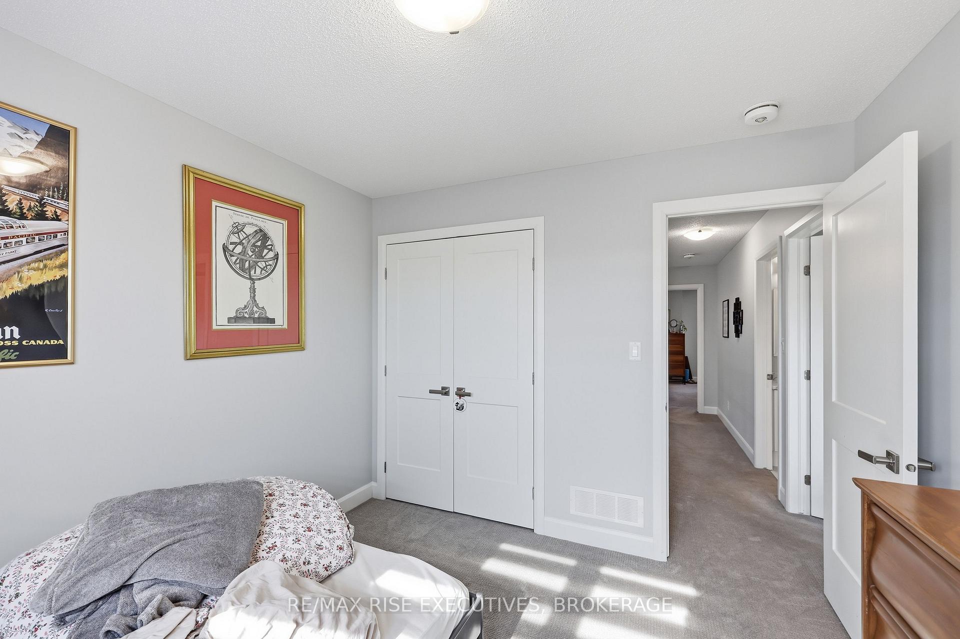 Photo 37 of 1233 Max Crescent, Kingston, City Northwest — HOMEH