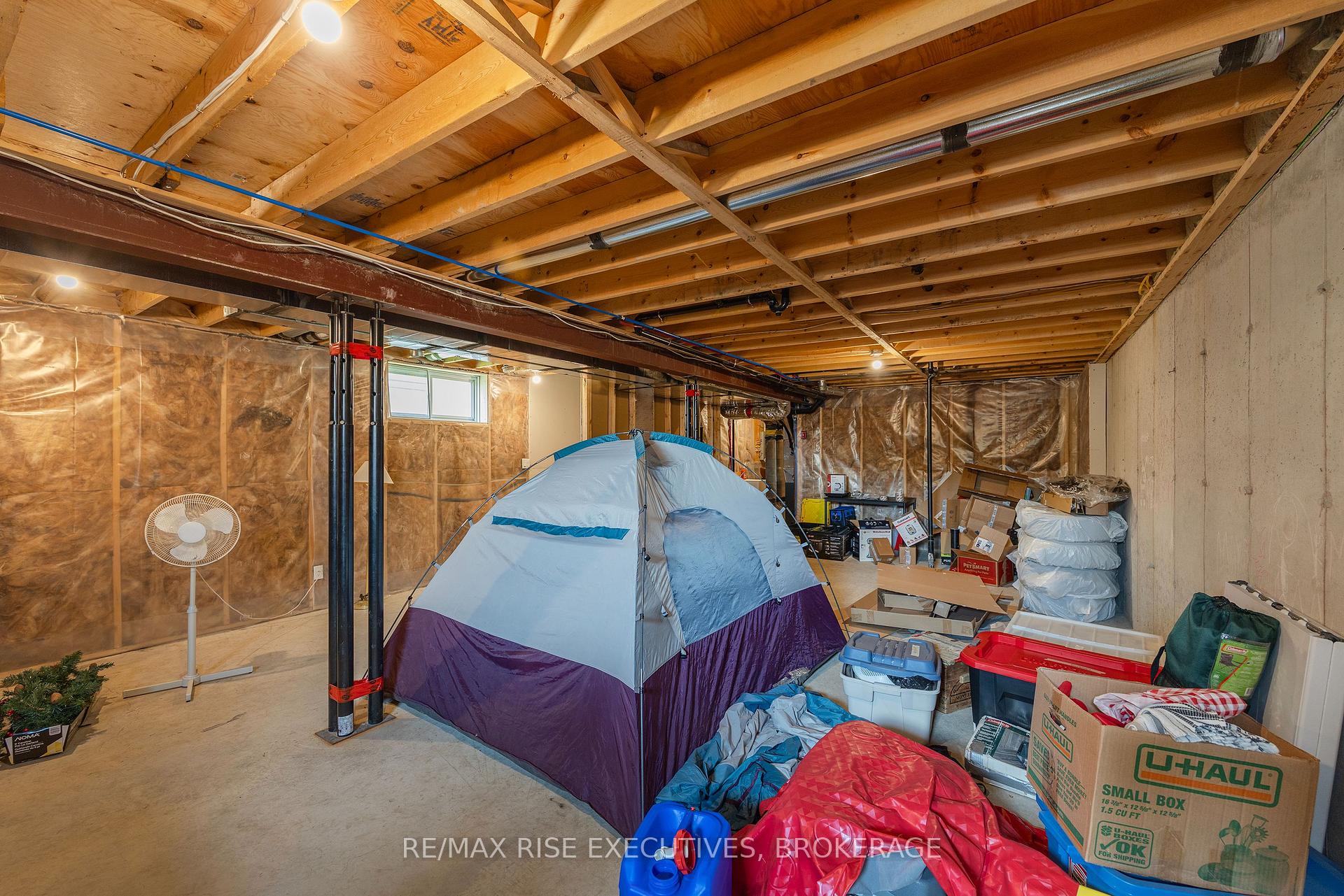 Photo 43 of 1233 Max Crescent, Kingston, City Northwest — HOMEH