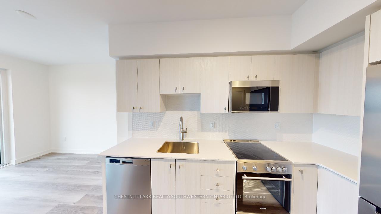 Photo 6 of Unit 1704, 15 Wellington Street, Kitchener, Cherry Hill — HOMEH