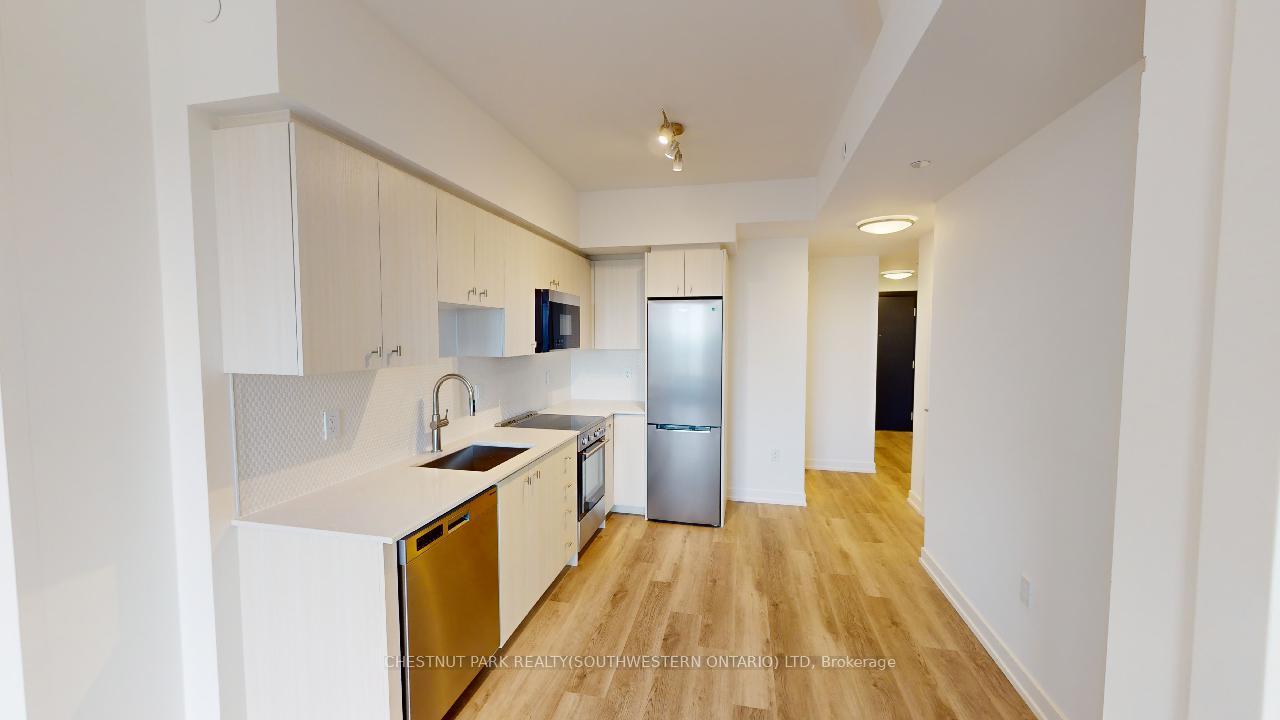 Photo 8 of Unit 1704, 15 Wellington Street, Kitchener, Cherry Hill — HOMEH