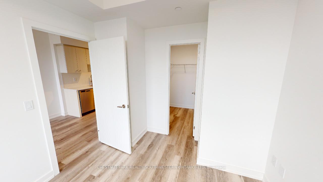Photo 11 of Unit 1704, 15 Wellington Street, Kitchener, Cherry Hill — HOMEH