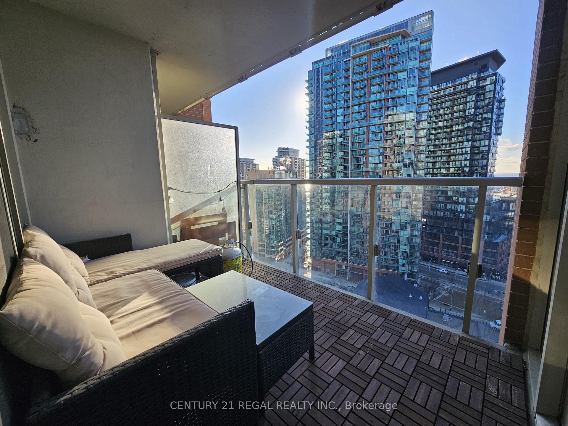 Photo 14 of Unit 1709, 125 Western Battery Road, Toronto, Niagara — HOMEH