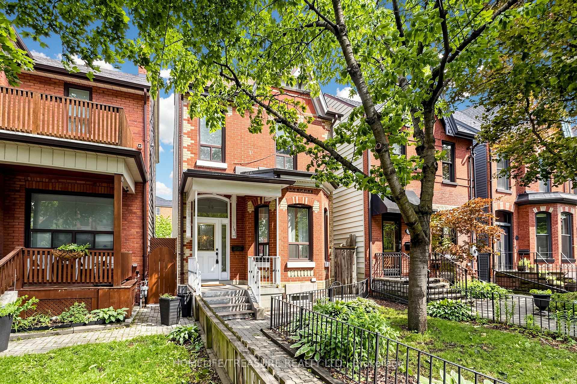 Photo 1 of 123 robert Street, Toronto, University — HOMEH