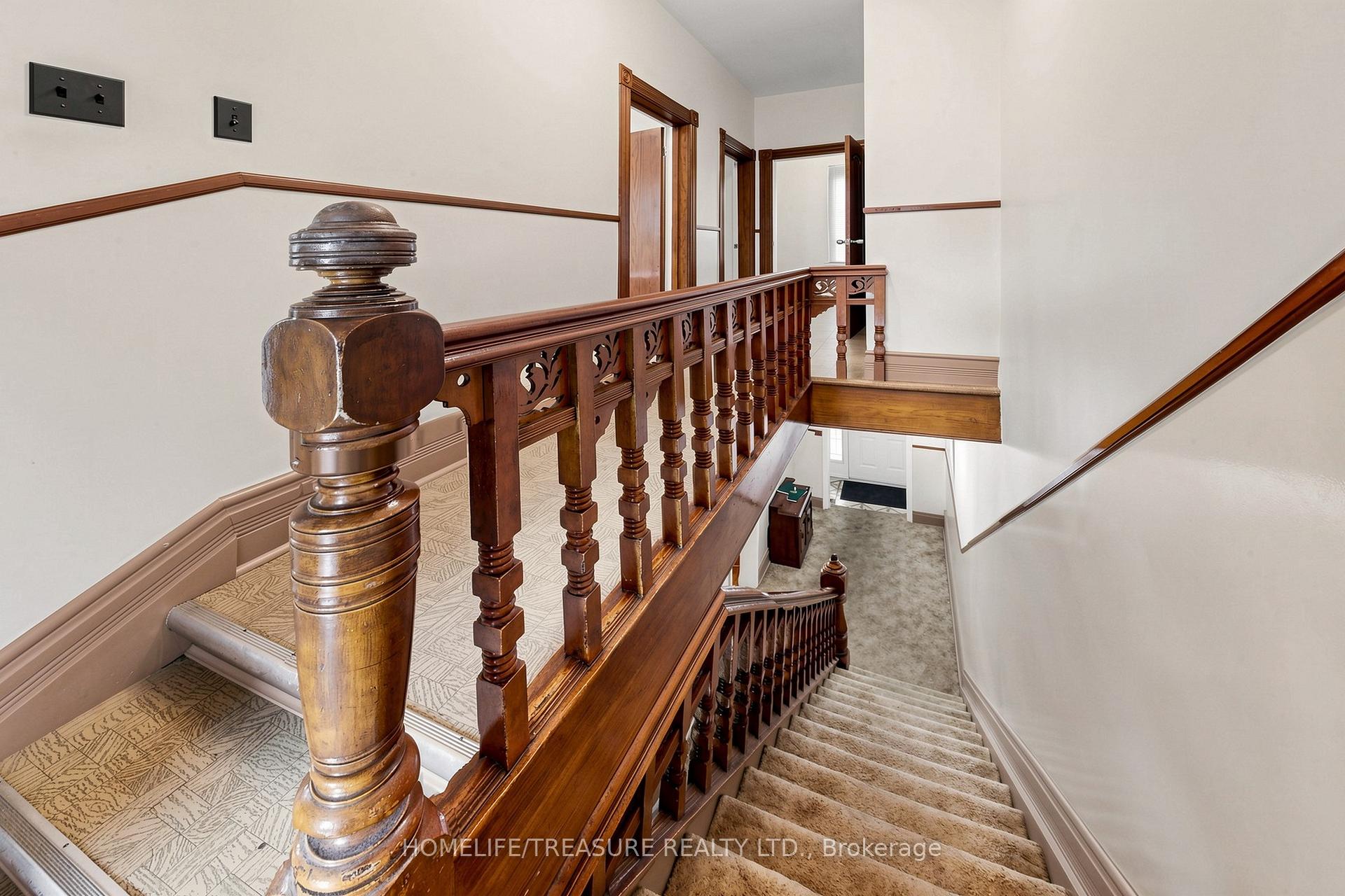 Photo 7 of 123 robert Street, Toronto, University — HOMEH