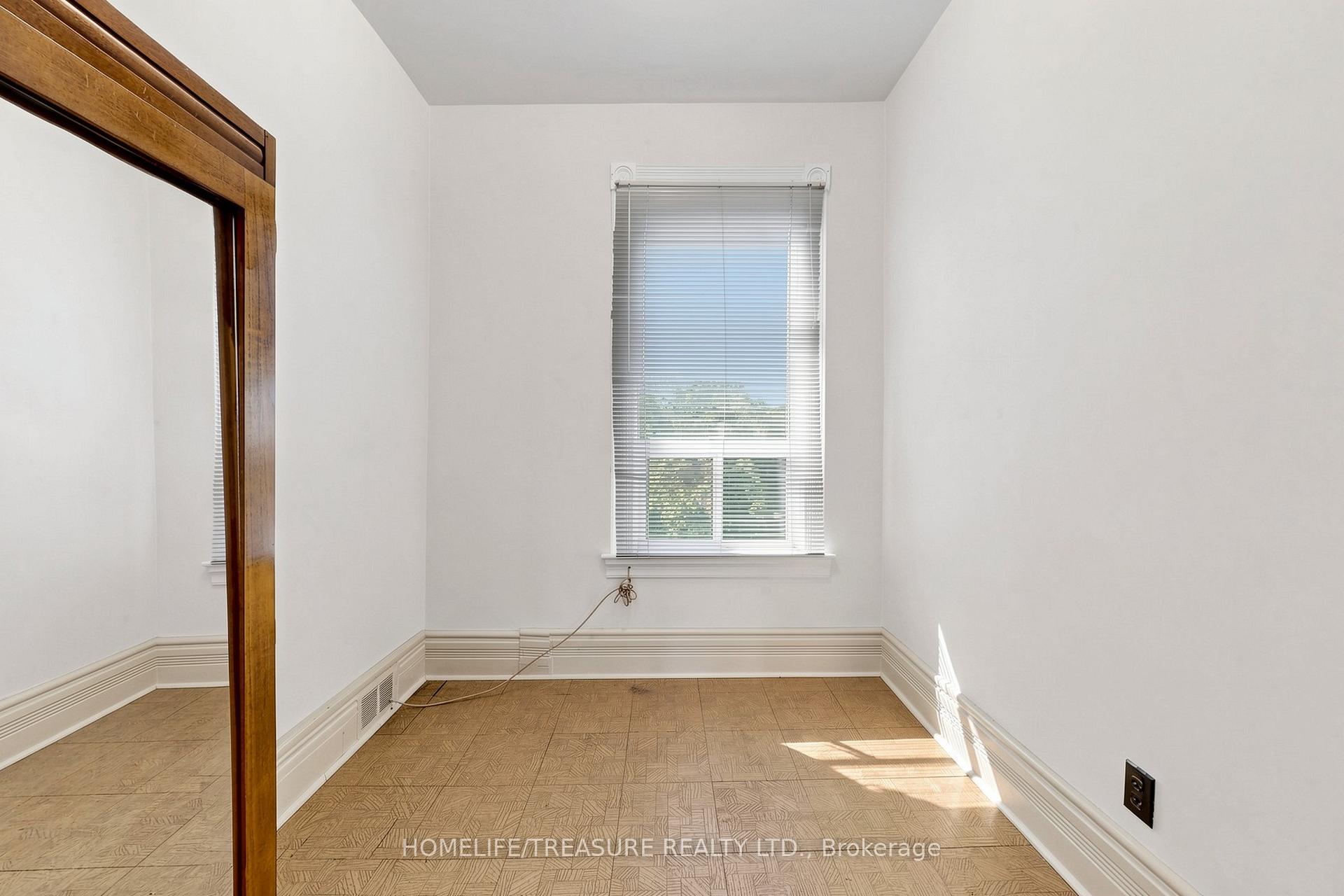 Photo 22 of 123 robert Street, Toronto, University — HOMEH