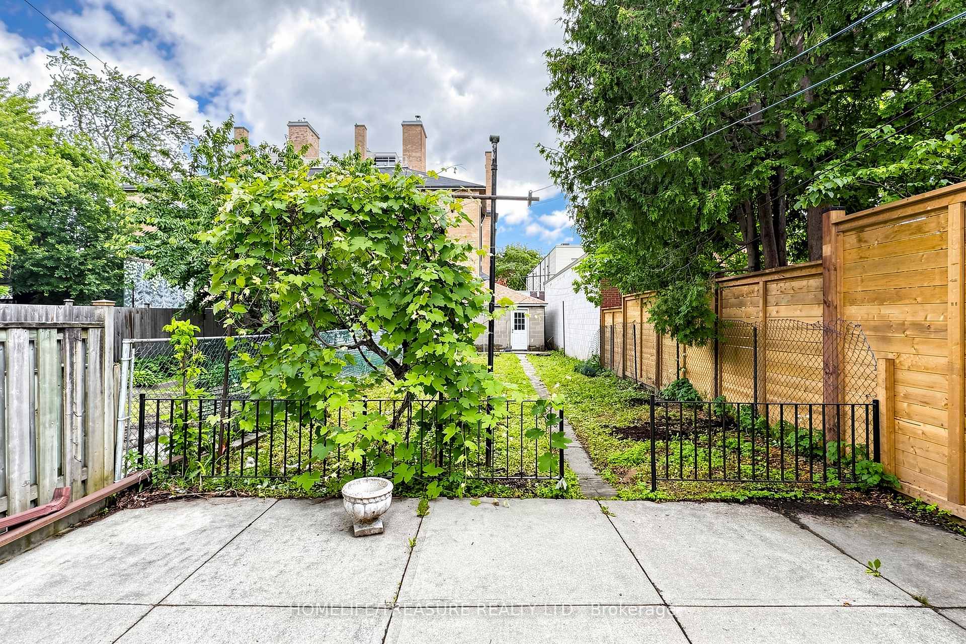 Photo 36 of 123 robert Street, Toronto, University — HOMEH