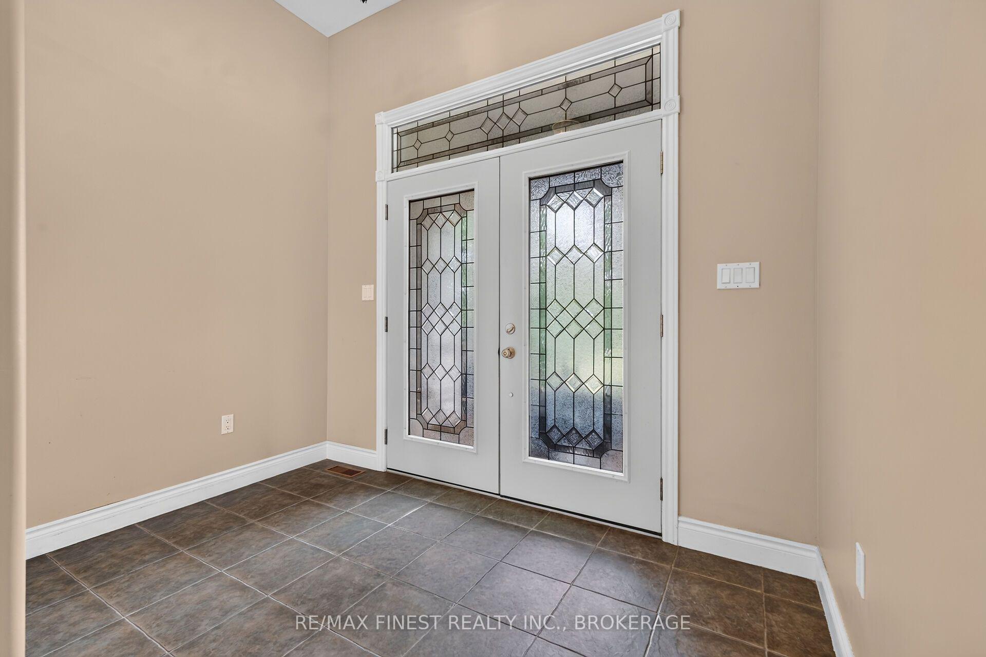 Photo 5 of 3508 Four Seasons Drive, Frontenac, Frontenac South — HOMEH