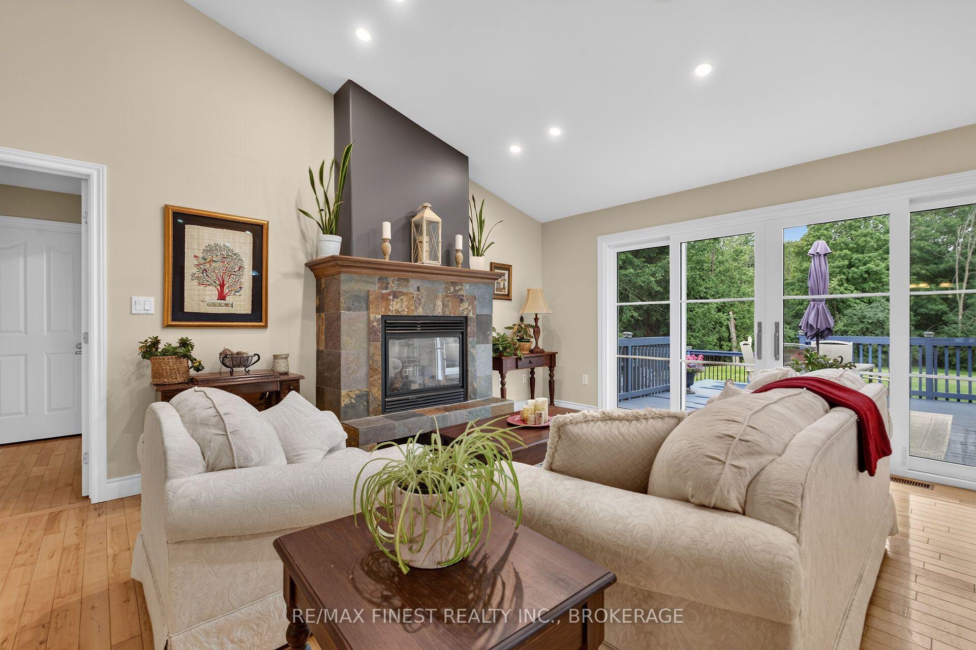 Photo 8 of 3508 Four Seasons Drive, Frontenac, Frontenac South — HOMEH
