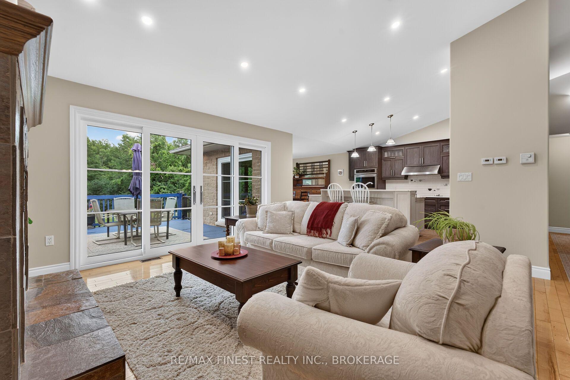 Photo 9 of 3508 Four Seasons Drive, Frontenac, Frontenac South — HOMEH