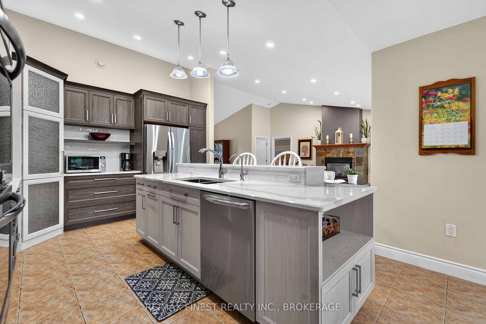 Photo 14 of 3508 Four Seasons Drive, Frontenac, Frontenac South — HOMEH