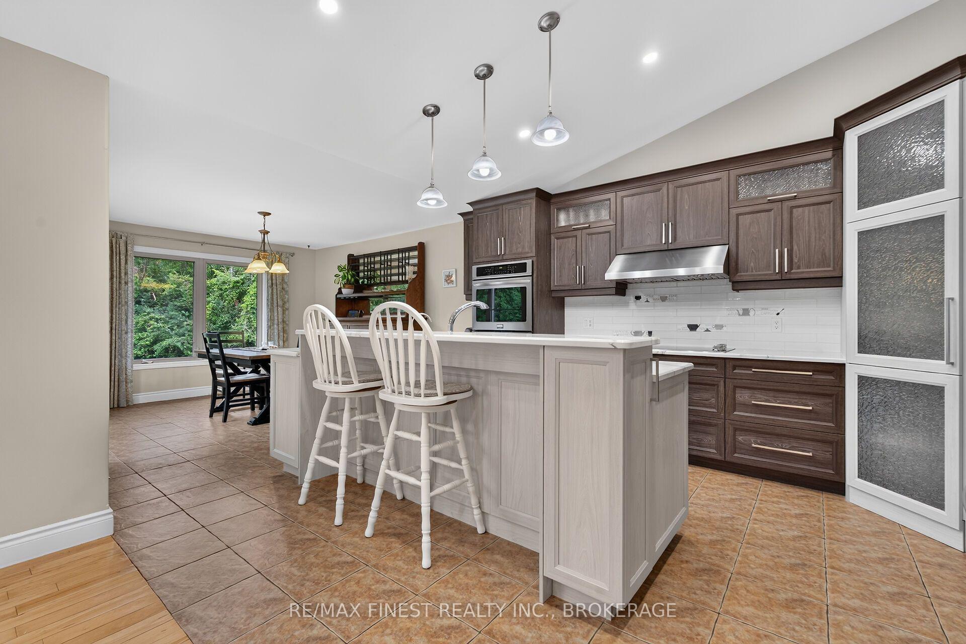 Photo 17 of 3508 Four Seasons Drive, Frontenac, Frontenac South — HOMEH