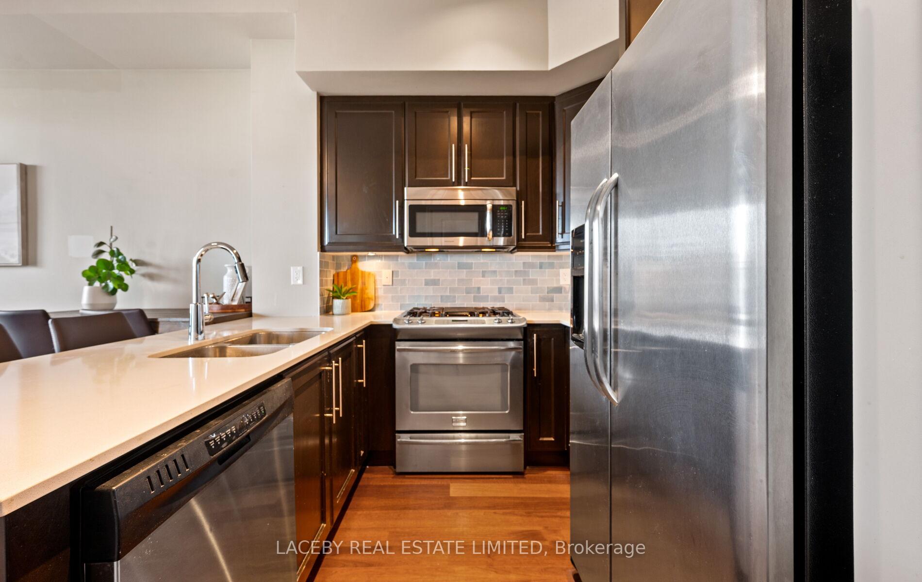 Photo 8 of Unit 507, 111 Civic Square Gate, Aurora, Bayview Wellington — HOMEH