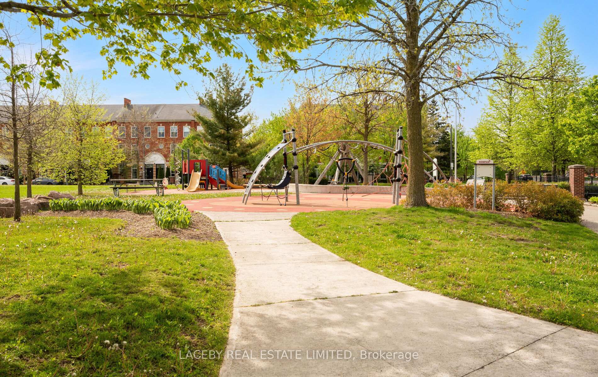 Photo 26 of Unit 507, 111 Civic Square Gate, Aurora, Bayview Wellington — HOMEH
