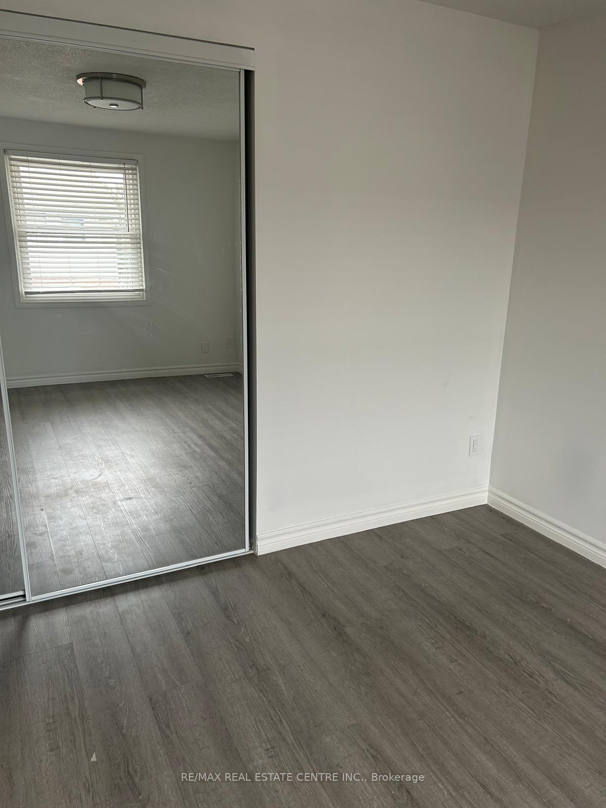 Photo 13 of Unit 3, 420 Pioneer Drive, Kitchener, Pioneer Park — HOMEH