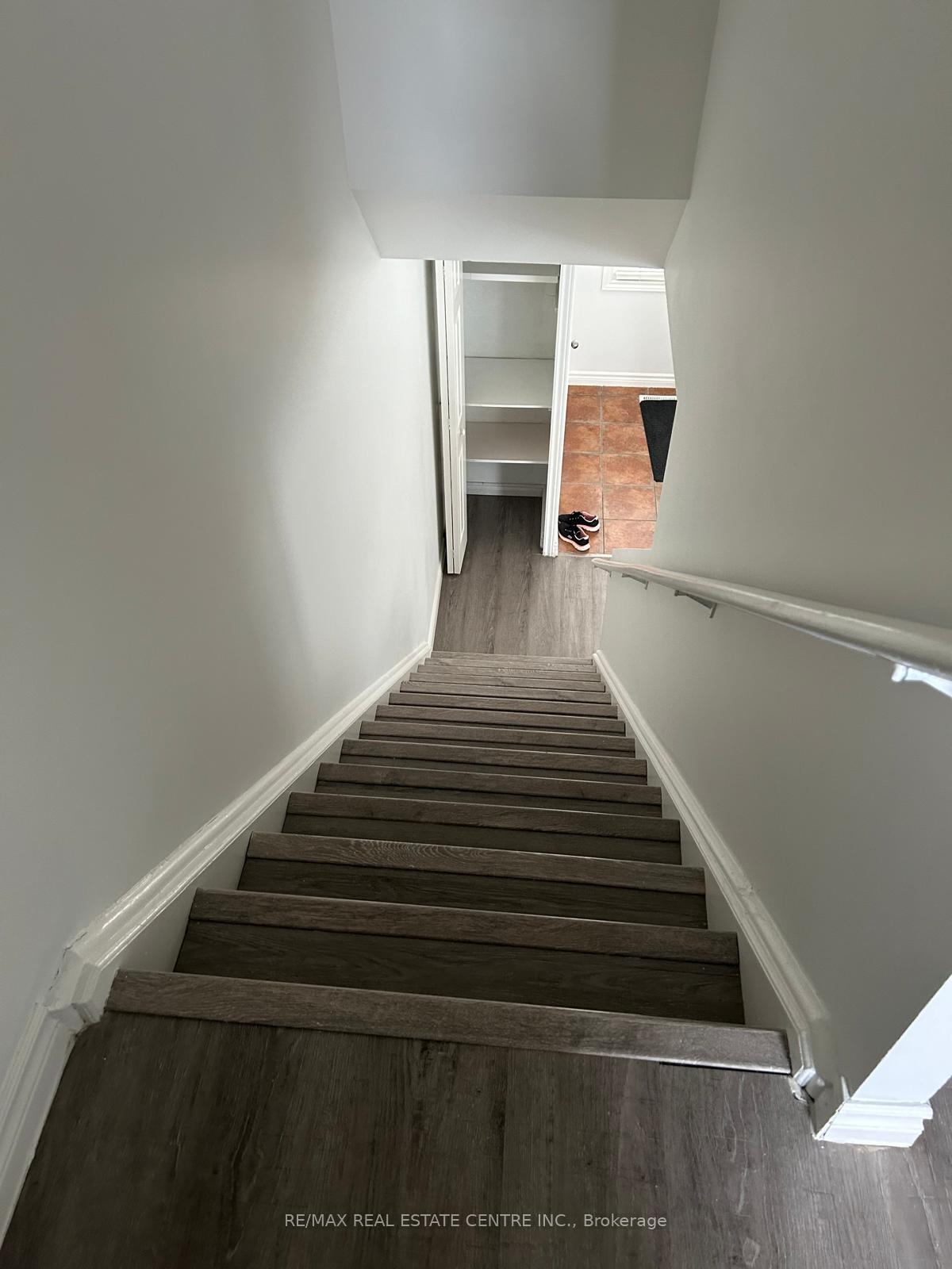 Photo 15 of Unit 3, 420 Pioneer Drive, Kitchener, Pioneer Park — HOMEH
