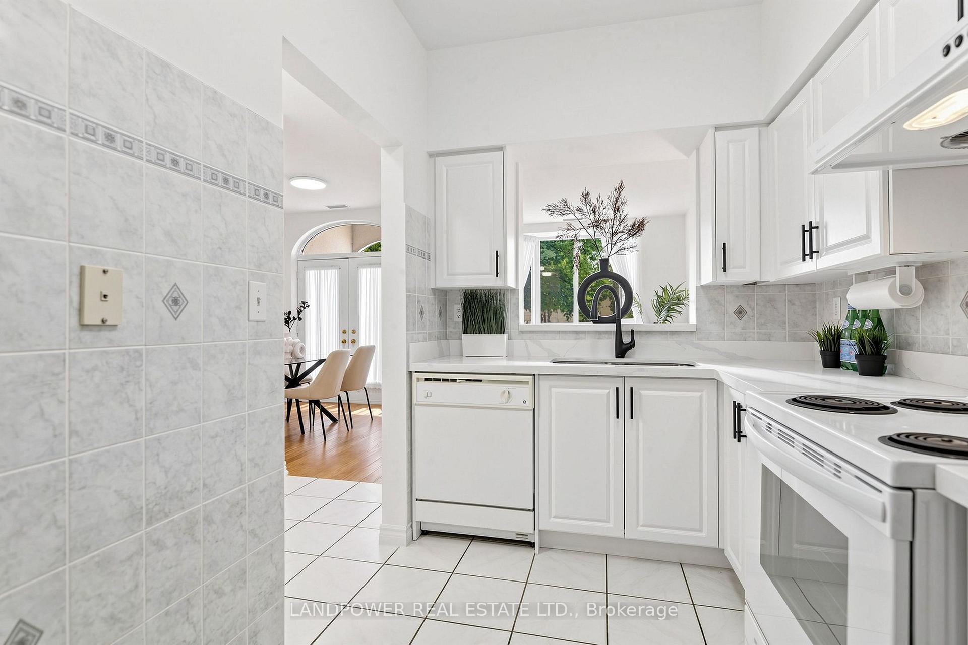 Photo 10 of Unit TH02, 5039 Finch Avenue E, Scarborough, Agincourt North — HOMEH