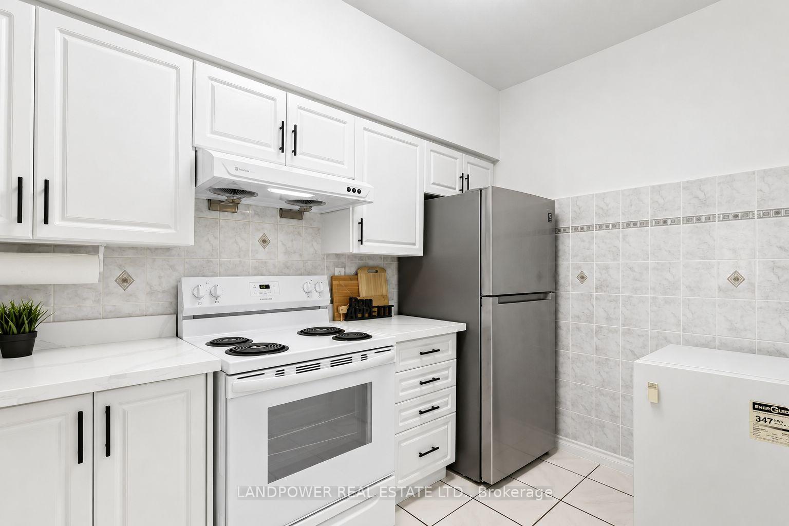Photo 11 of Unit TH02, 5039 Finch Avenue E, Scarborough, Agincourt North — HOMEH