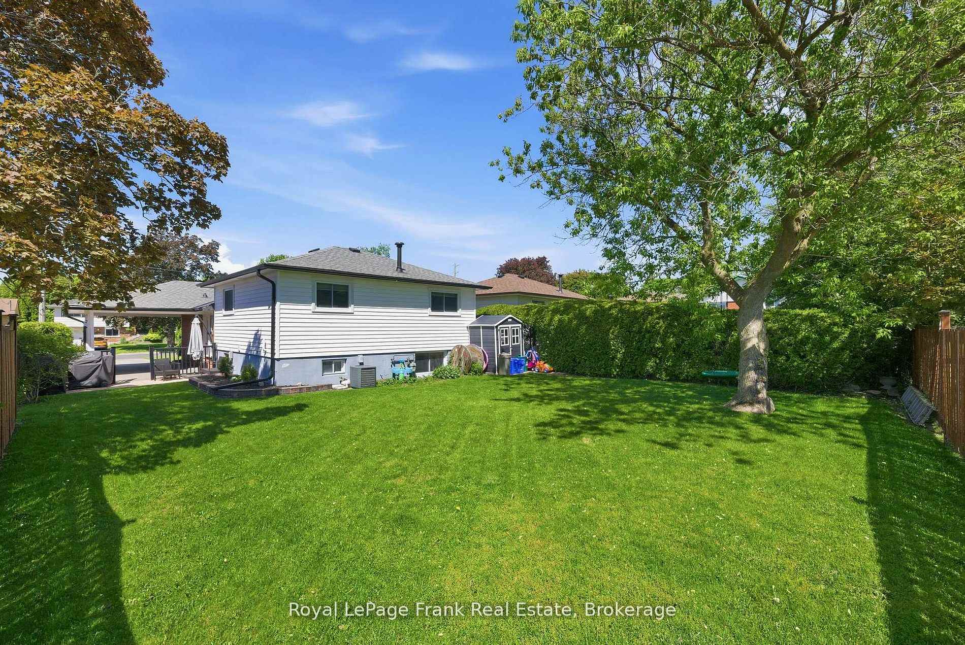 Photo 26 of 185 Athabasca Street, Oshawa, Donevan — HOMEH