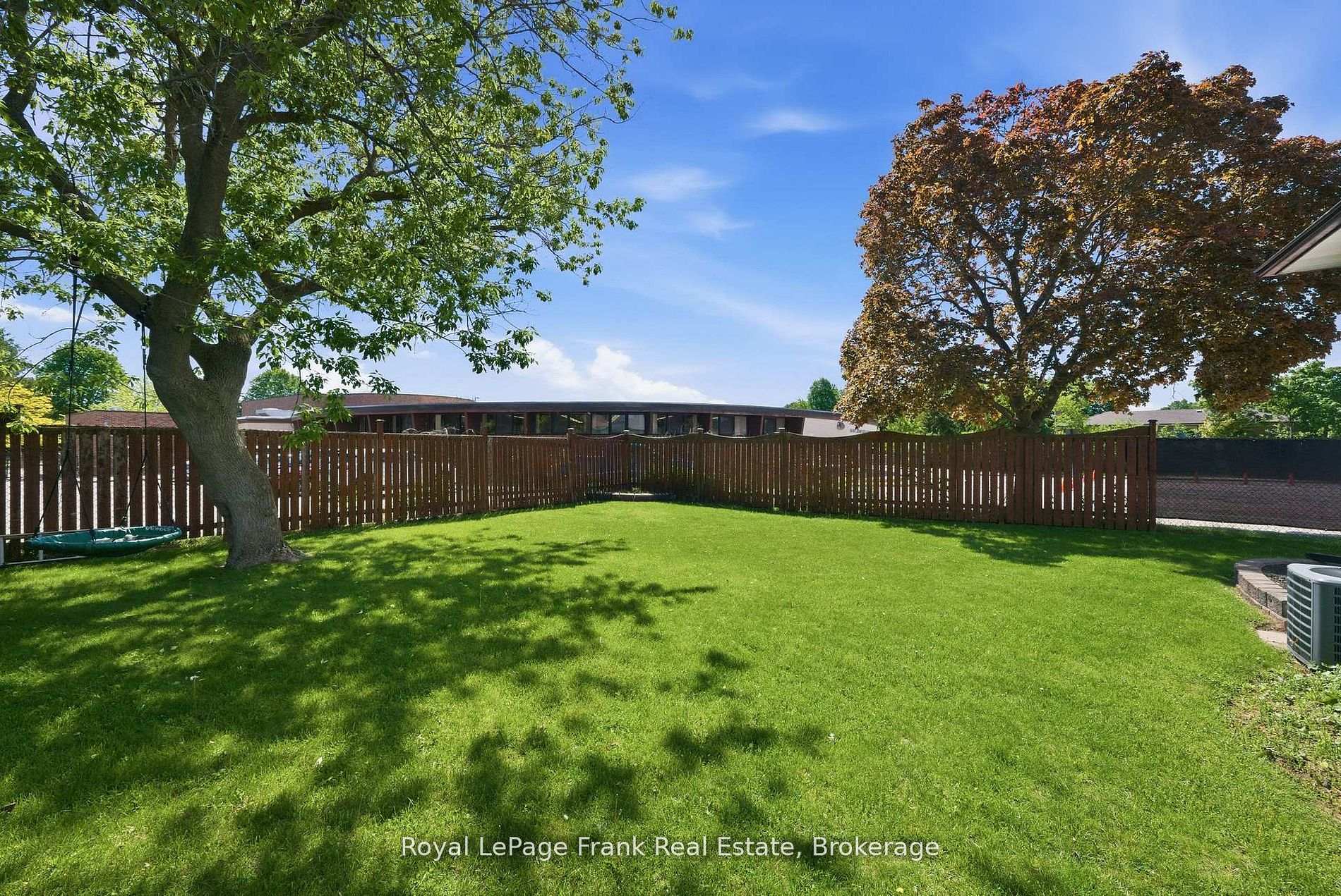 Photo 28 of 185 Athabasca Street, Oshawa, Donevan — HOMEH