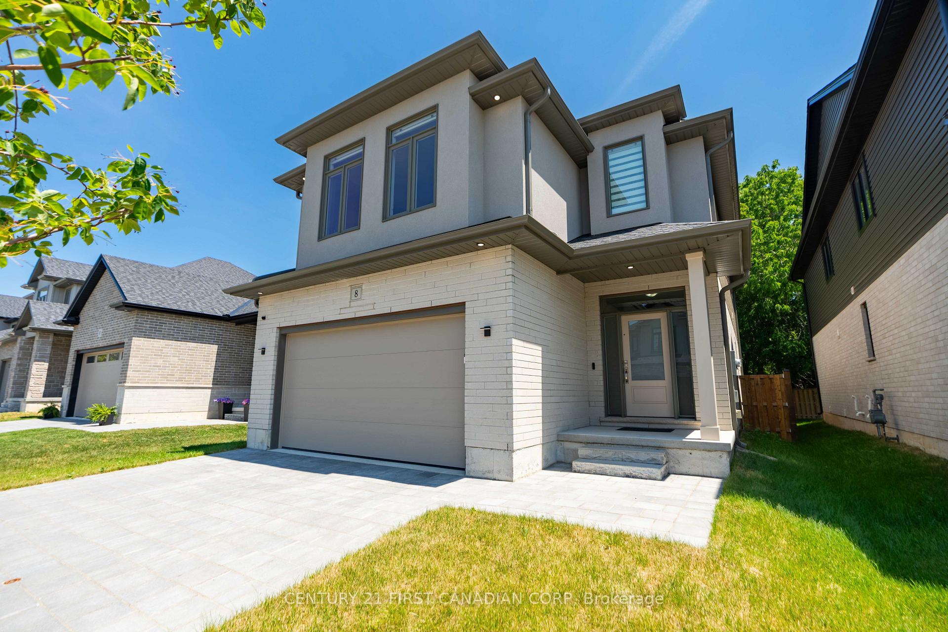 Photo 3 of 8-7966 Fallon Drive, Lucan Biddulph, Granton — HOMEH