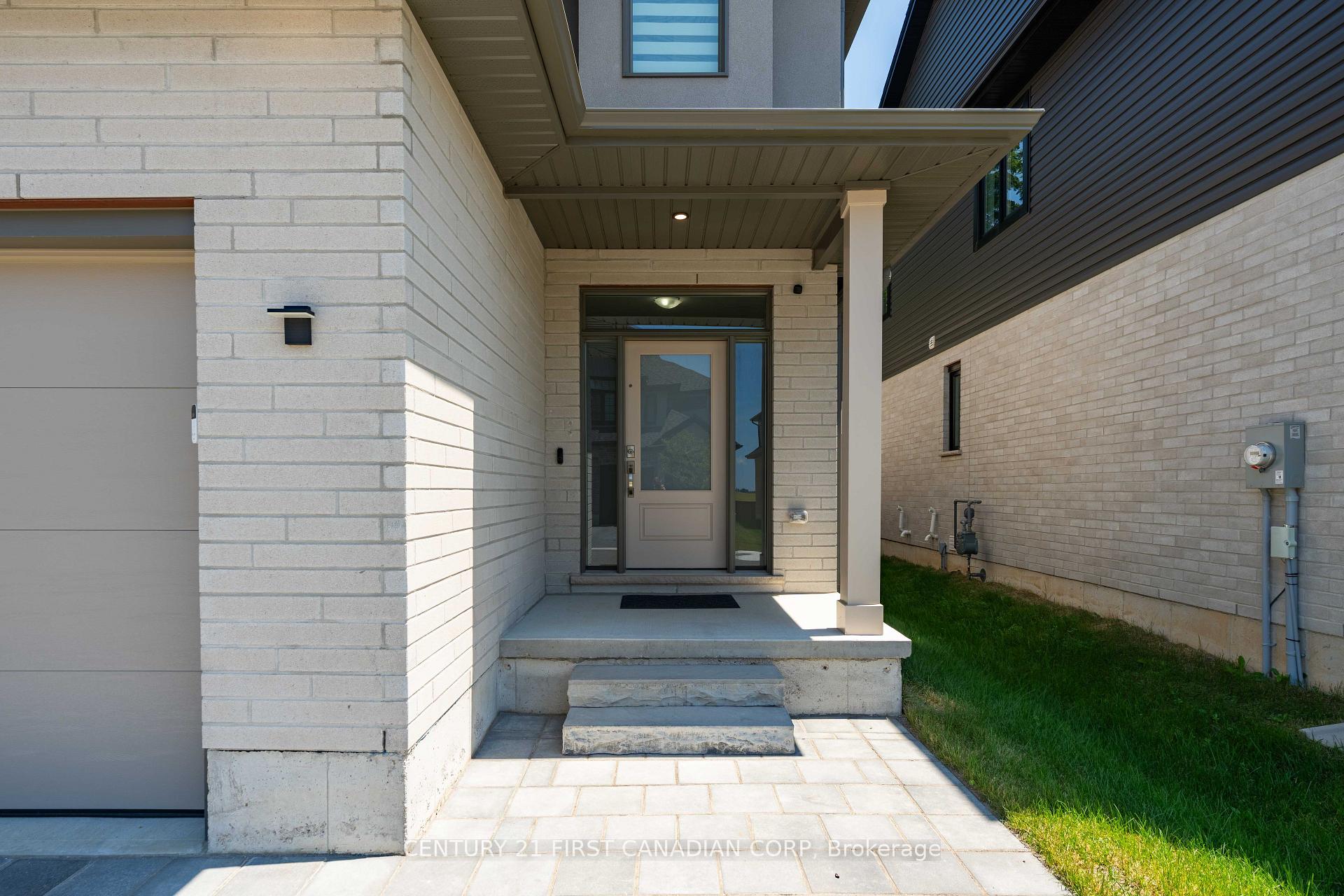 Photo 4 of 8-7966 Fallon Drive, Lucan Biddulph, Granton — HOMEH