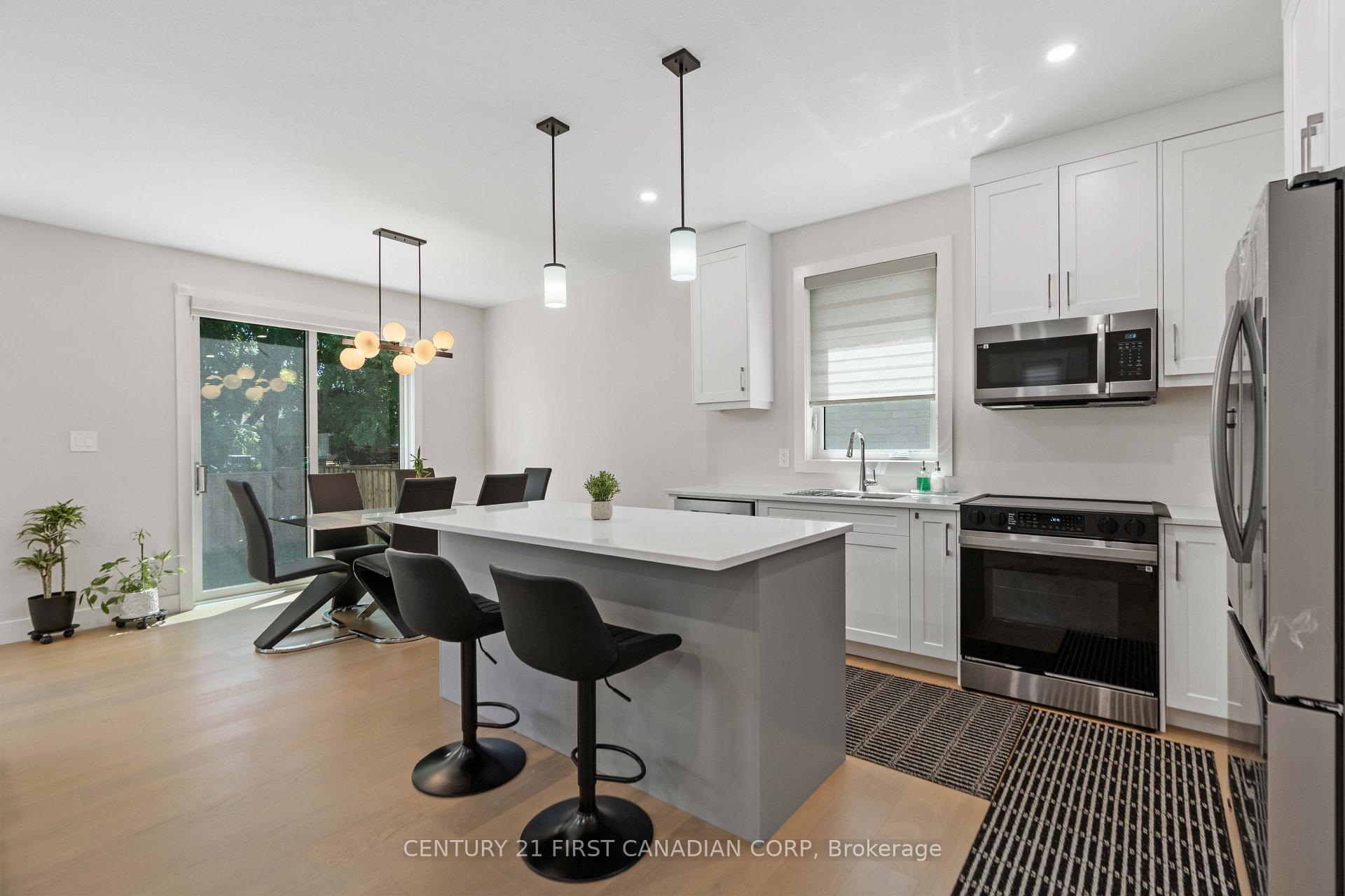 Photo 9 of 8-7966 Fallon Drive, Lucan Biddulph, Granton — HOMEH