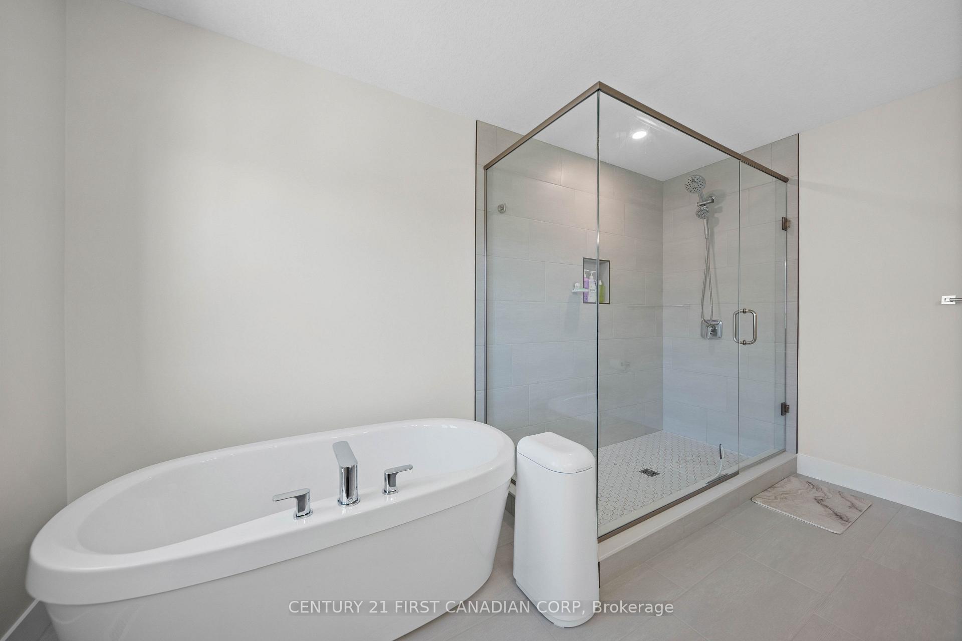 Photo 29 of 8-7966 Fallon Drive, Lucan Biddulph, Granton — HOMEH
