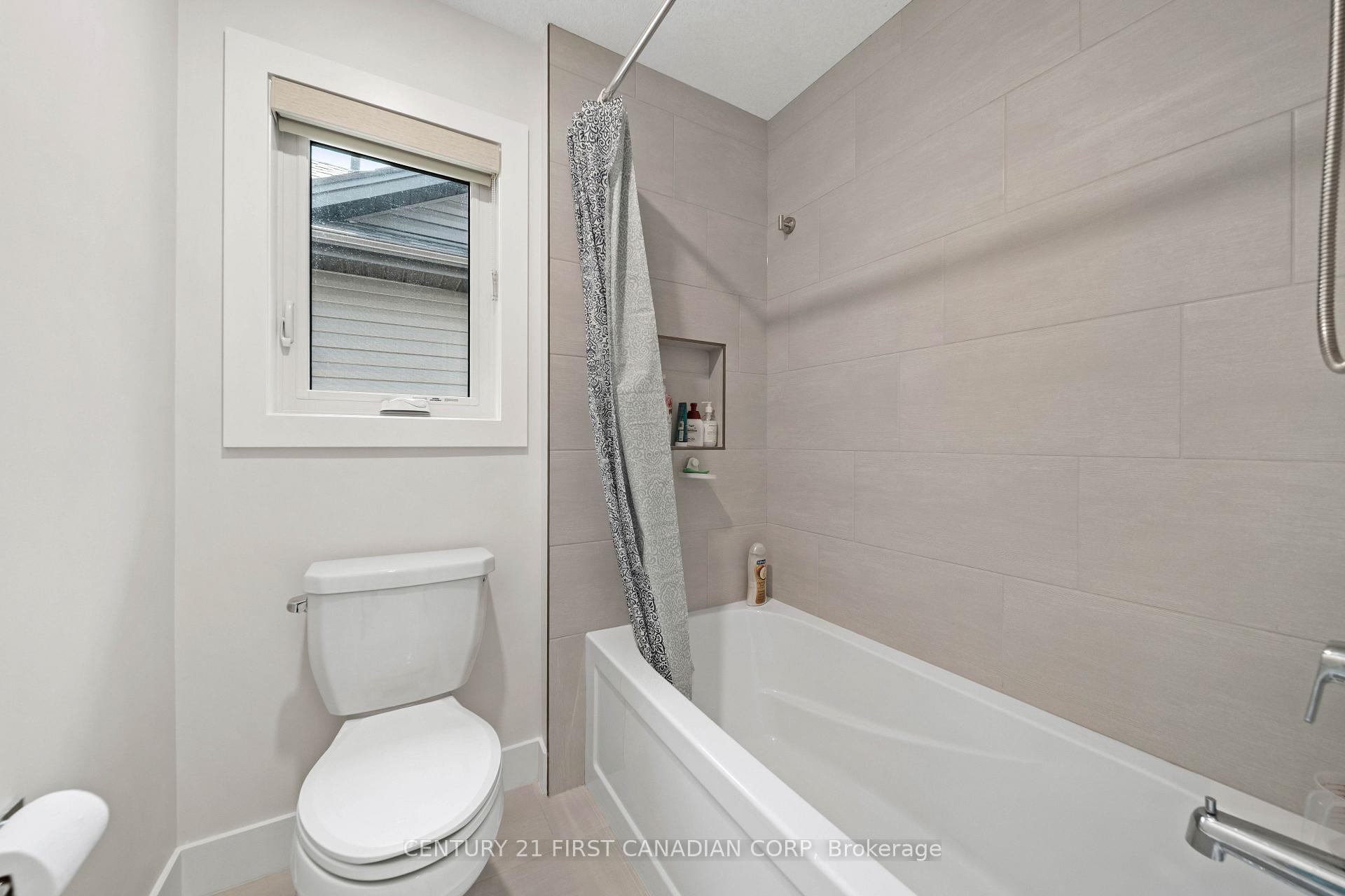 Photo 35 of 8-7966 Fallon Drive, Lucan Biddulph, Granton — HOMEH