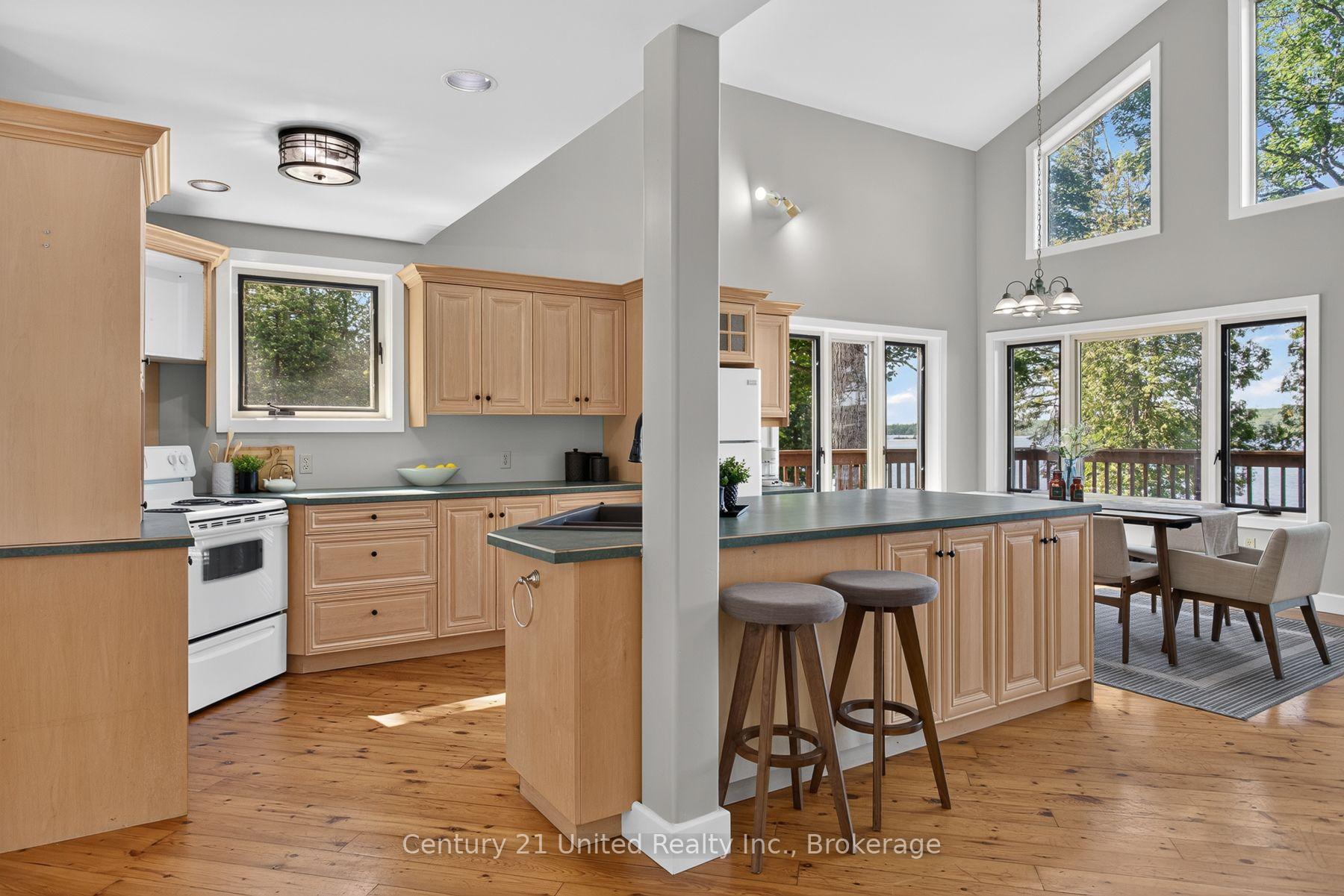 Photo 6 of 2450 Victoria Springs Lane E, Selwyn — HOMEH