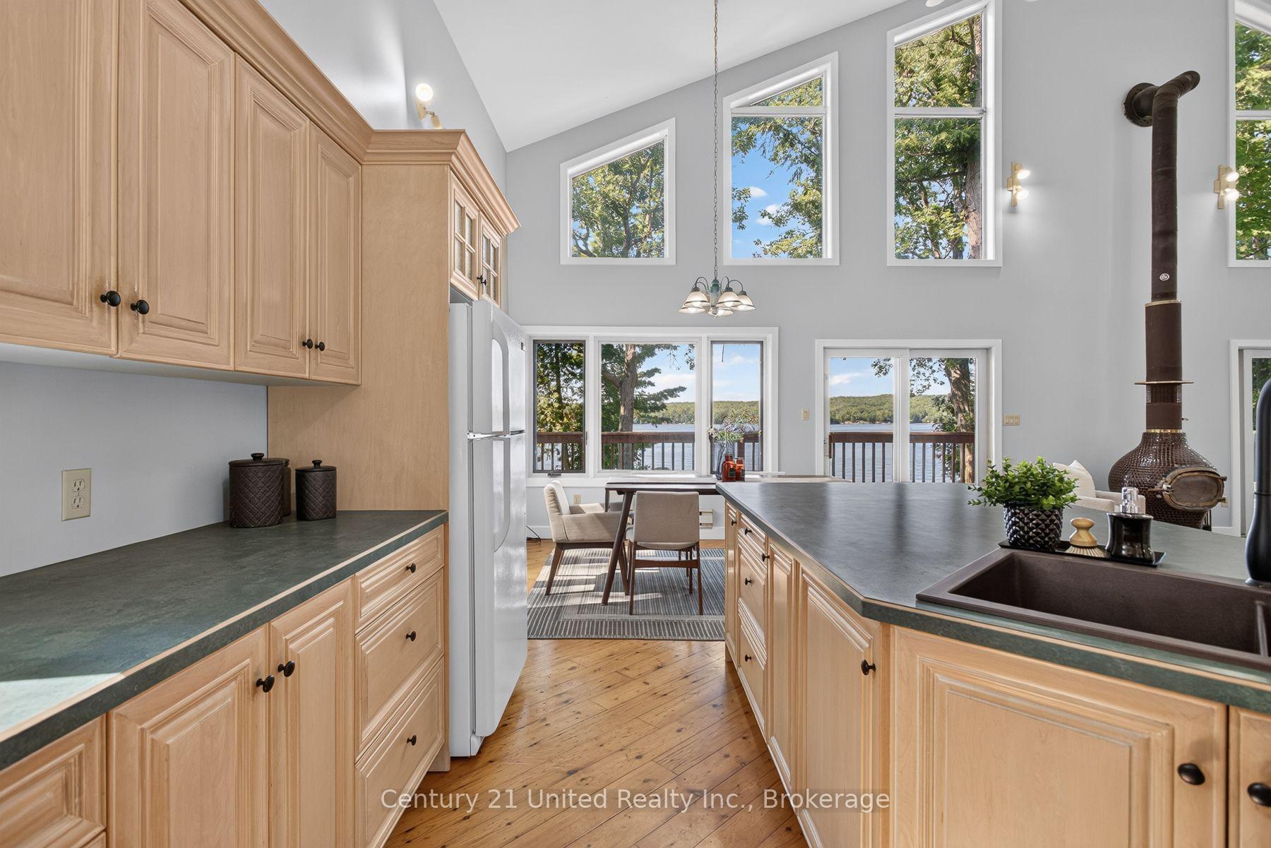 Photo 10 of 2450 Victoria Springs Lane E, Selwyn — HOMEH
