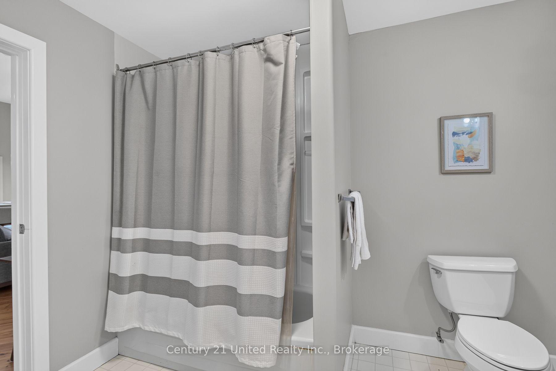 Photo 21 of 2450 Victoria Springs Lane E, Selwyn — HOMEH