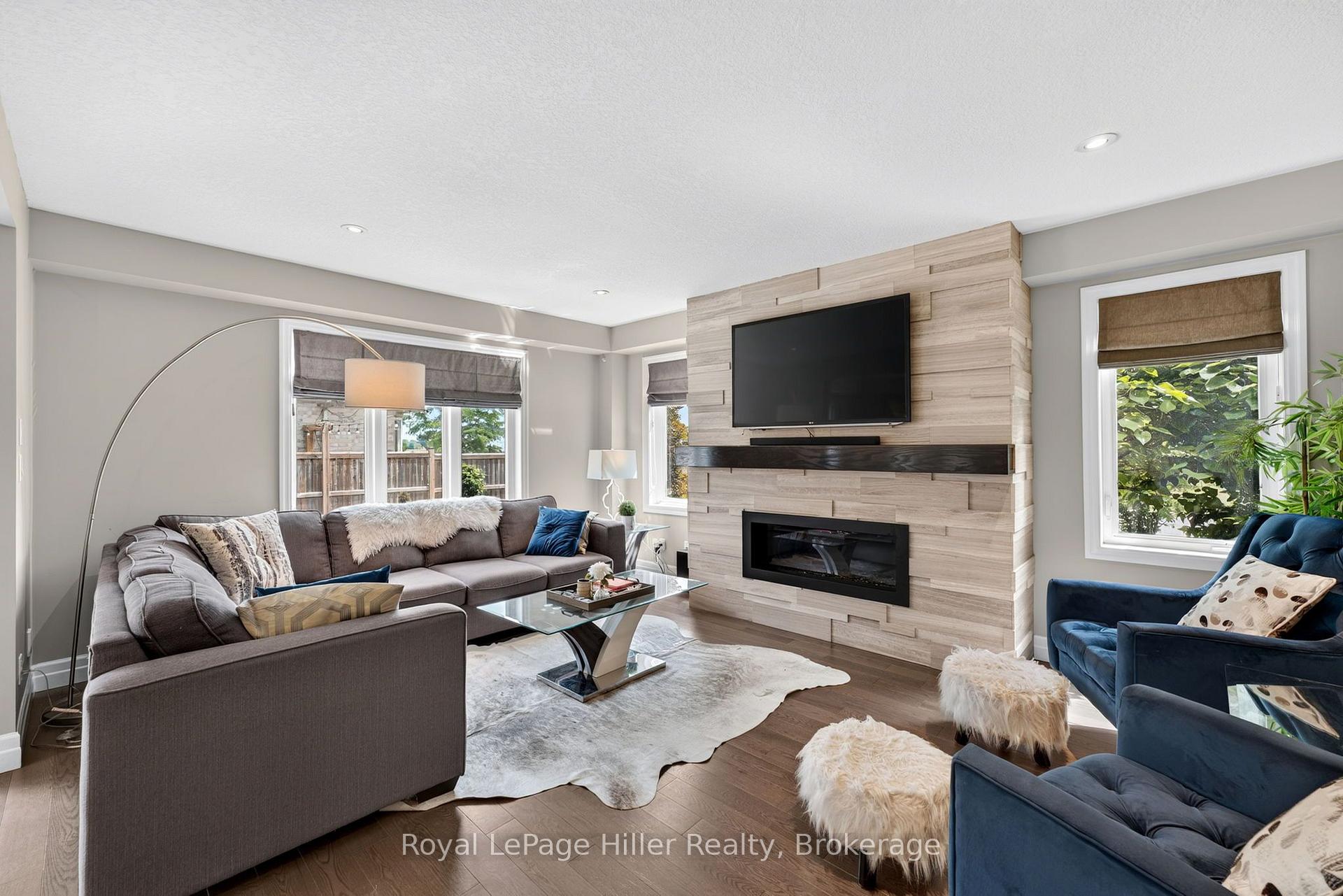 Photo 9 of 15 Robertson Drive, Stratford — HOMEH