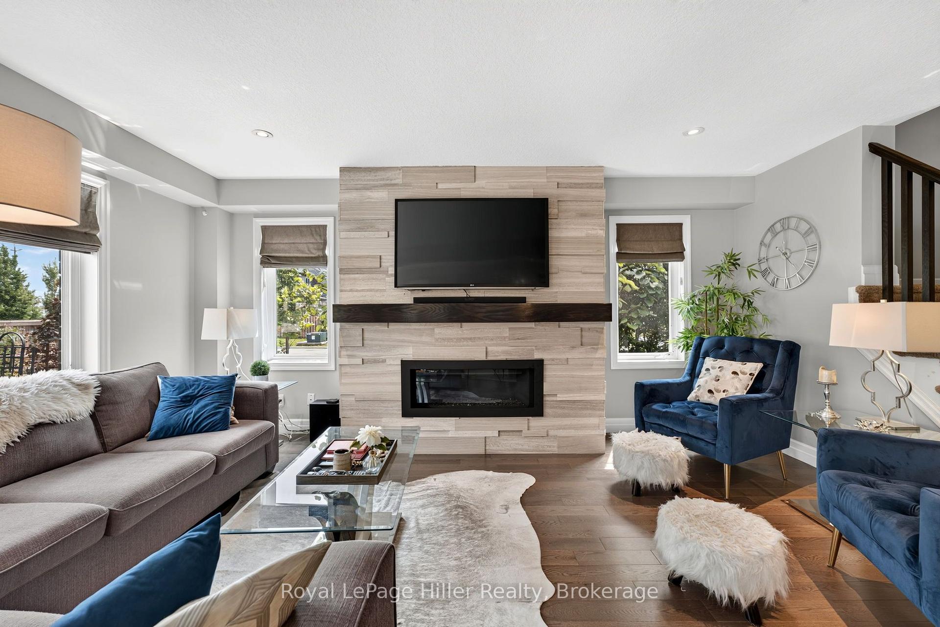 Photo 12 of 15 Robertson Drive, Stratford — HOMEH