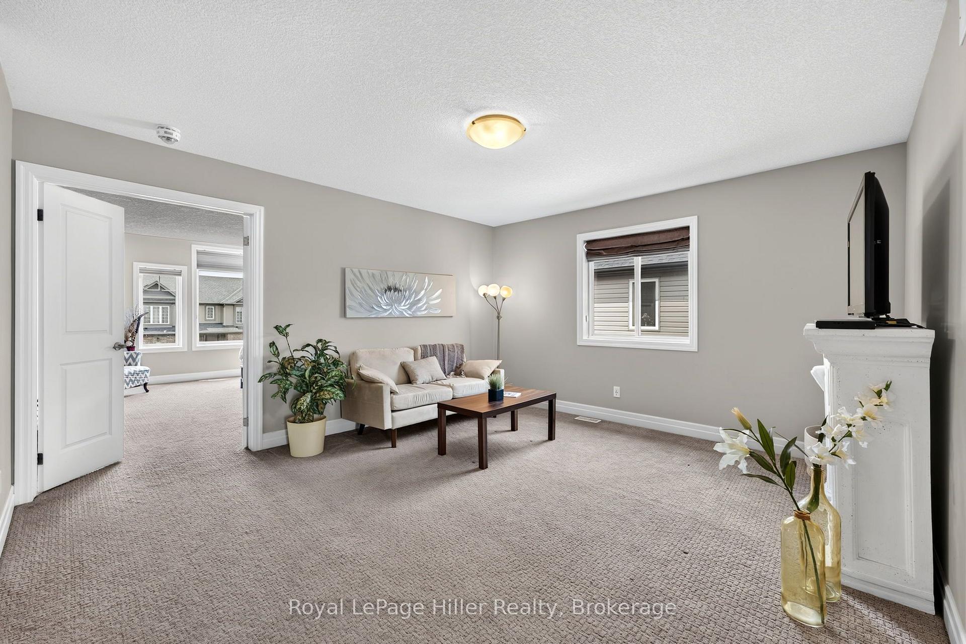 Photo 18 of 15 Robertson Drive, Stratford — HOMEH