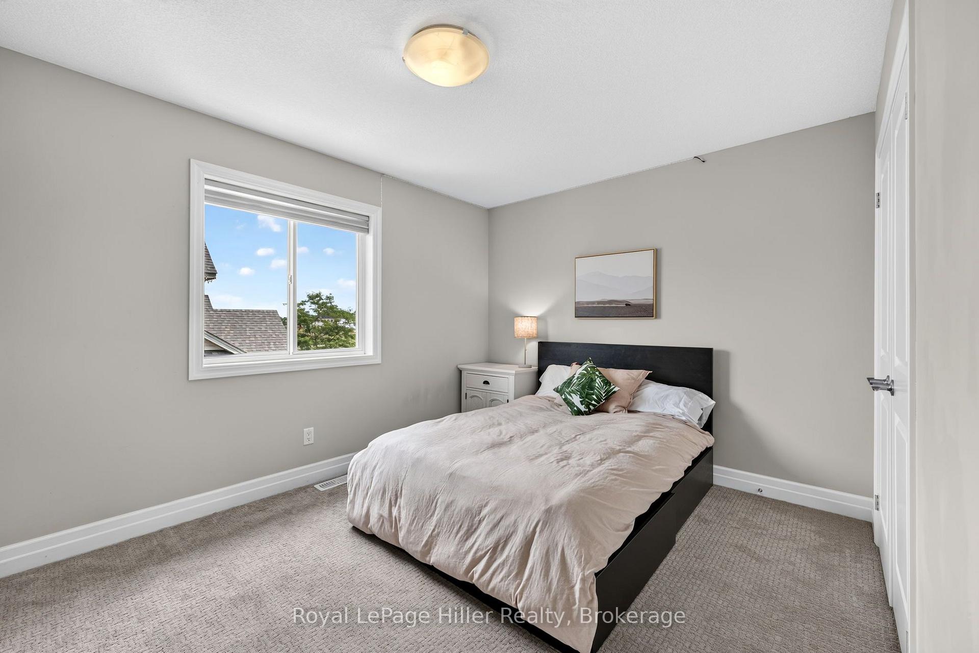 Photo 23 of 15 Robertson Drive, Stratford — HOMEH