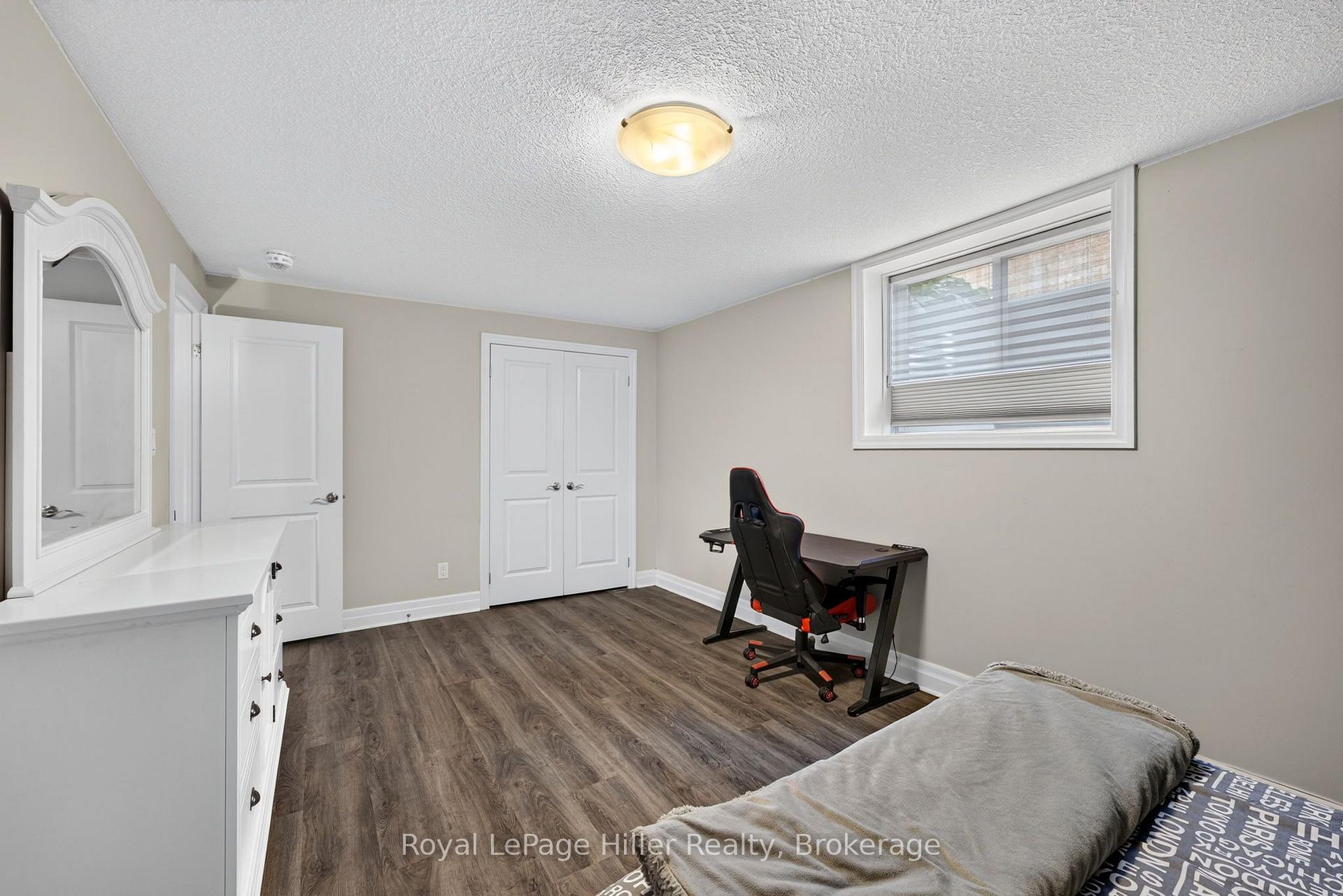 Photo 39 of 15 Robertson Drive, Stratford — HOMEH