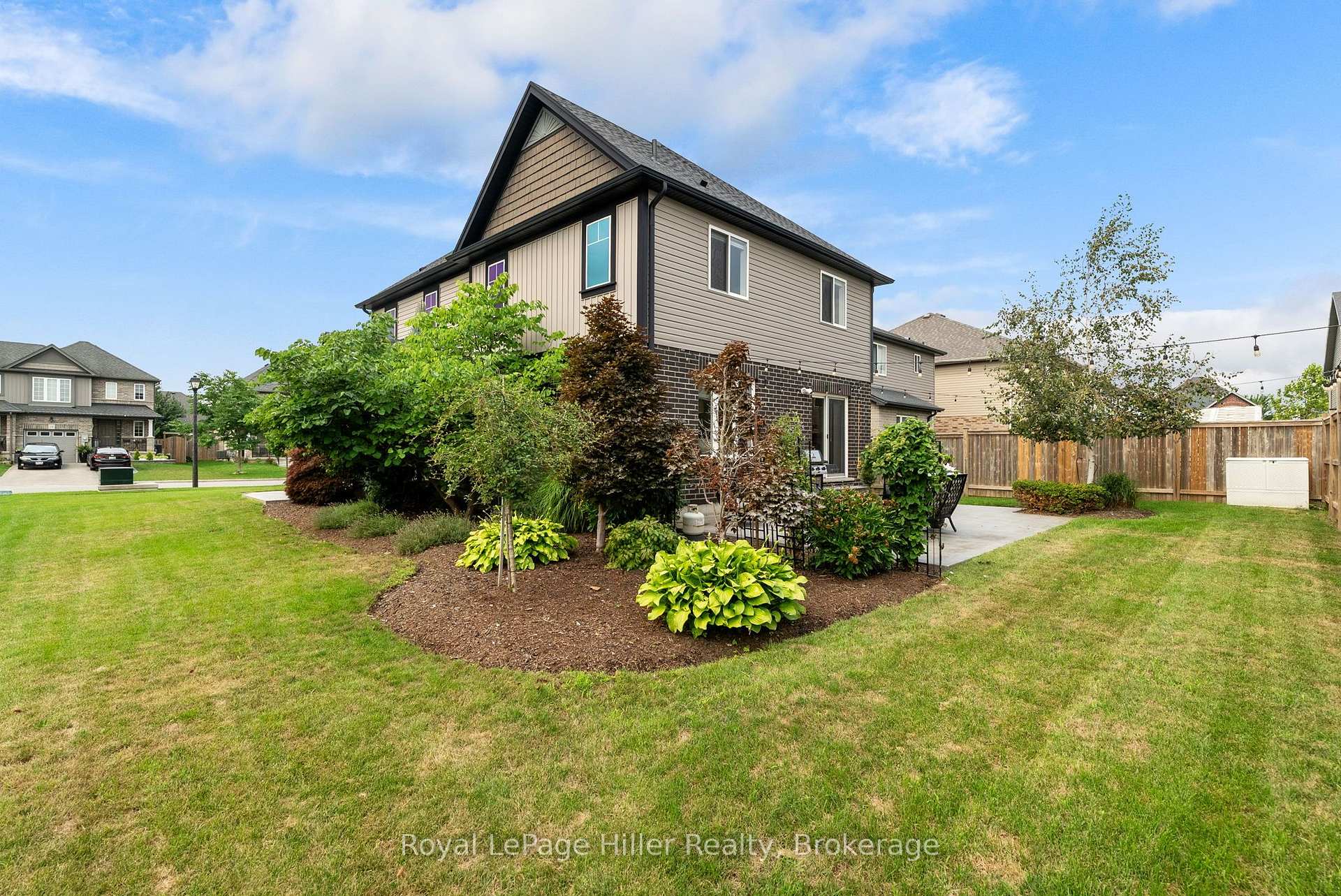 Photo 40 of 15 Robertson Drive, Stratford — HOMEH