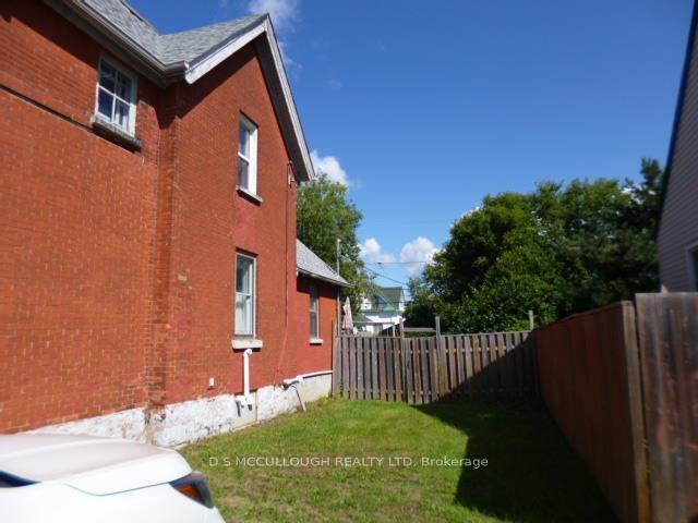 Photo 2 of 305 Cameron Street, Thunder Bay, East End — HOMEH