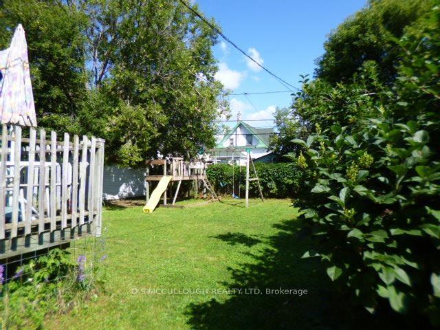 Photo 4 of 305 Cameron Street, Thunder Bay, East End — HOMEH