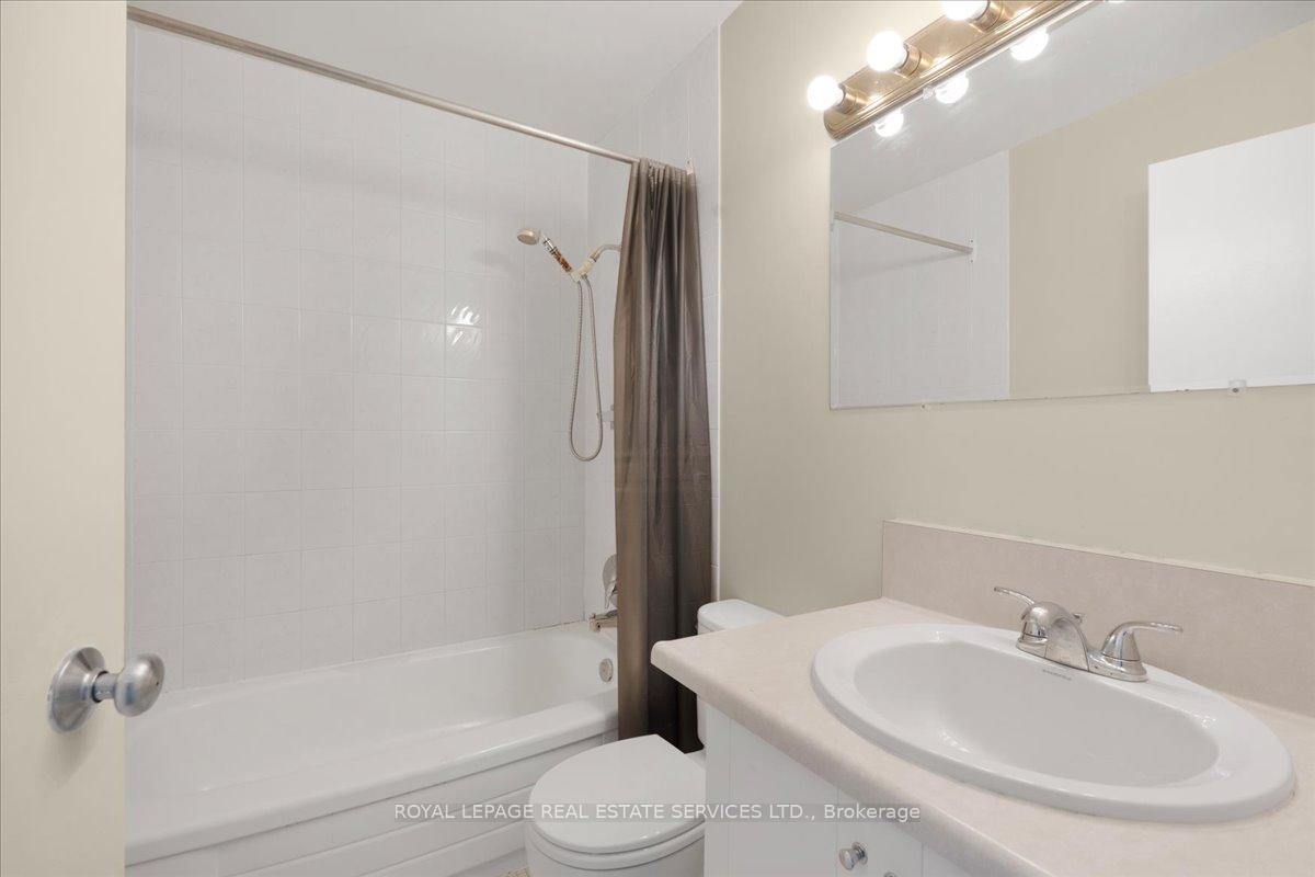 Photo 6 of Unit 1214, 914 Yonge Street, Toronto, The Annex — HOMEH