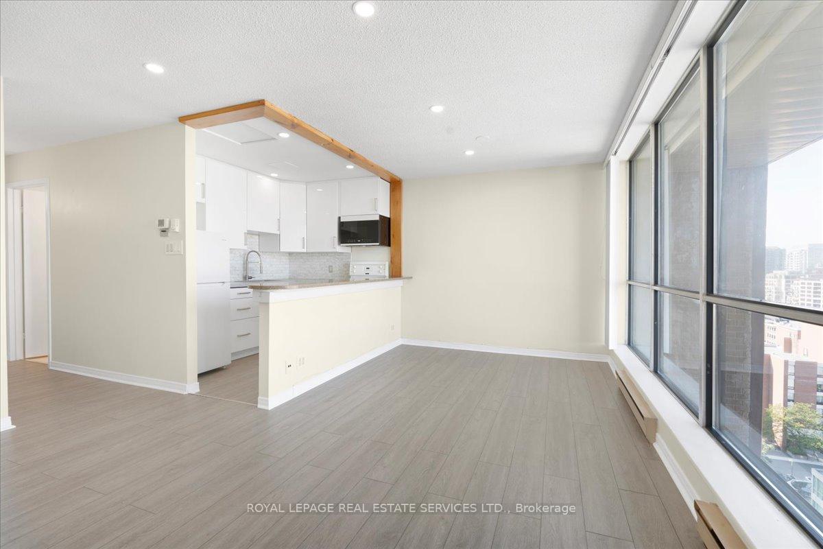 Photo 8 of Unit 1214, 914 Yonge Street, Toronto, The Annex — HOMEH