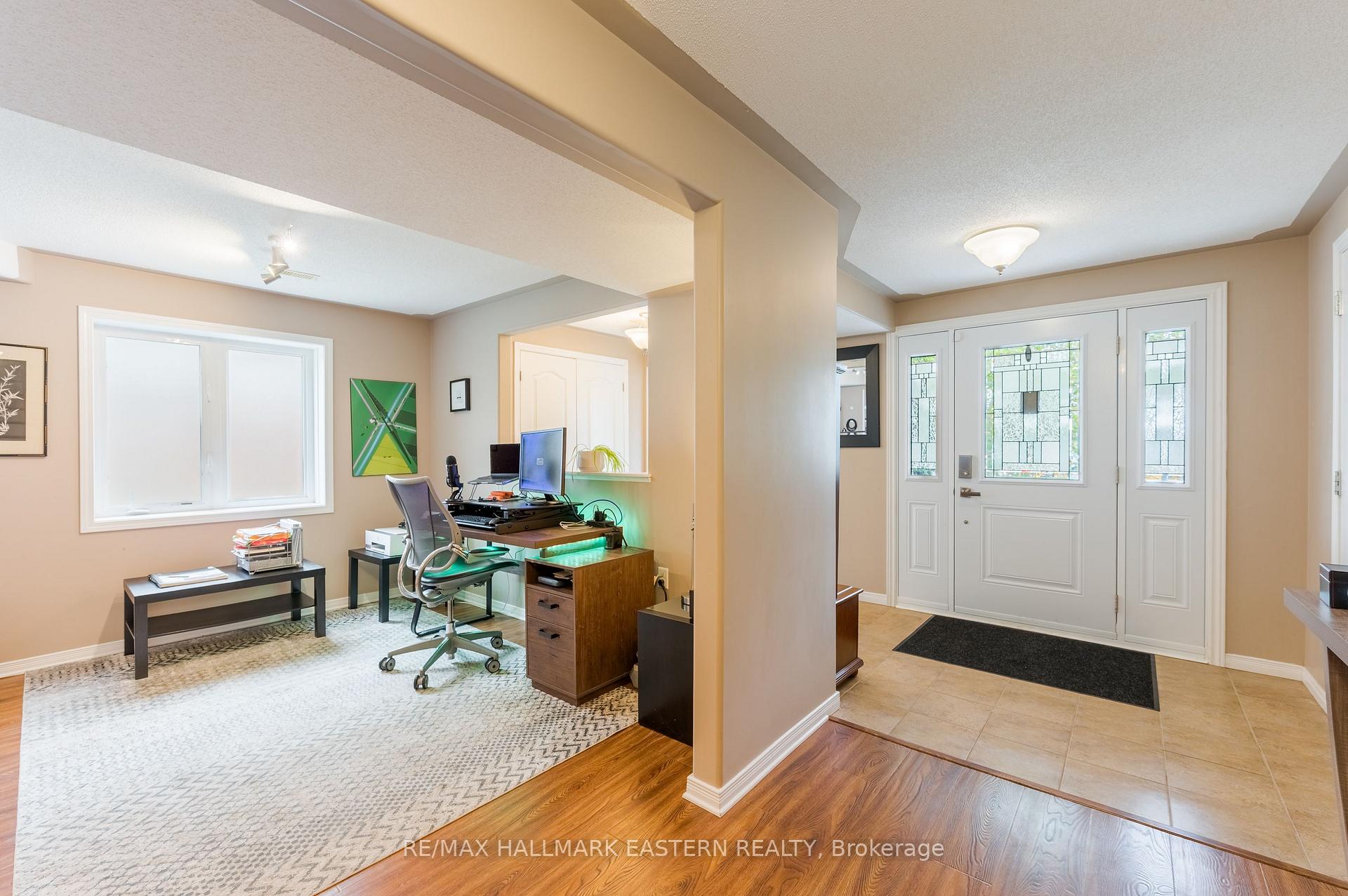 Photo 2 of 58 Parcells Crescent, Peterborough, Otonabee Ward 1 — HOMEH