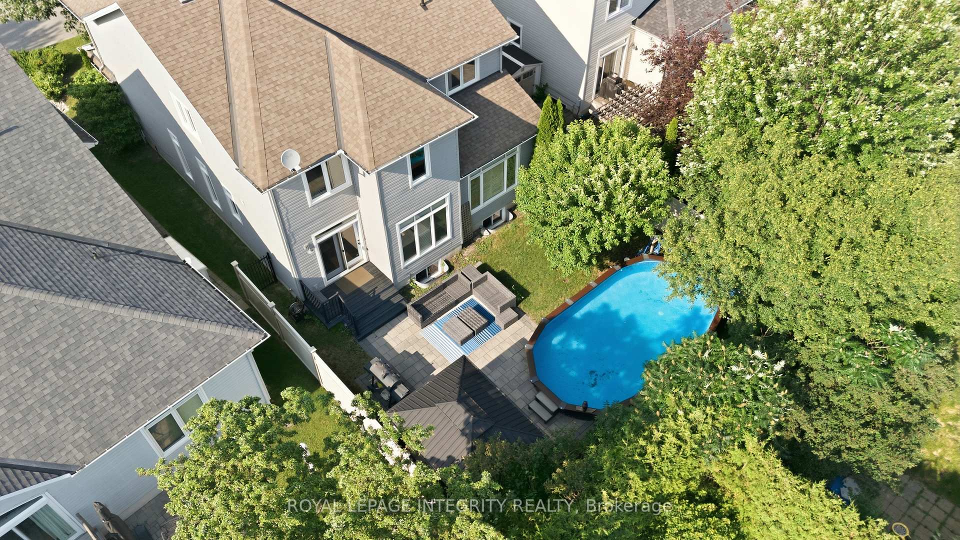 Photo 3 of 541 Bryce Place, Ottawa, Stittsville (North) — HOMEH