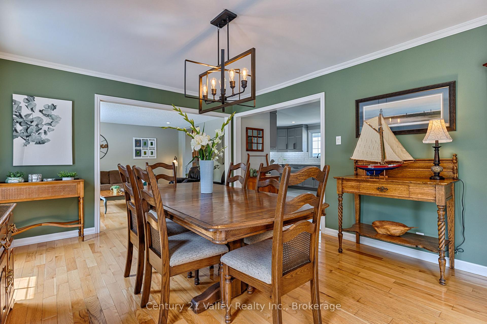 Photo 18 of 406 Water Street, Bonnechere Valley, Eganville/Bonnechere Twp — HOMEH