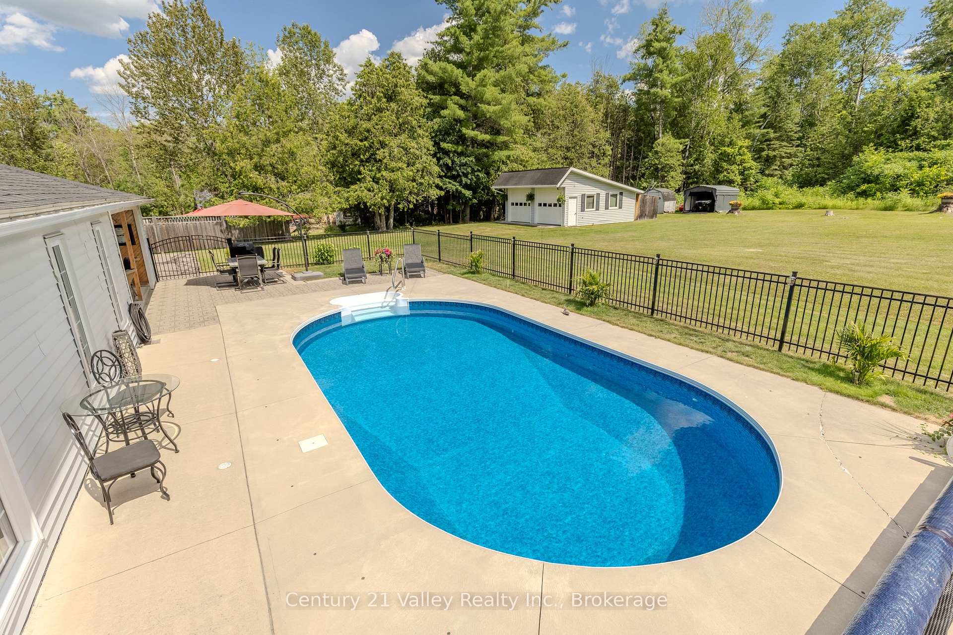 Photo 38 of 406 Water Street, Bonnechere Valley, Eganville/Bonnechere Twp — HOMEH