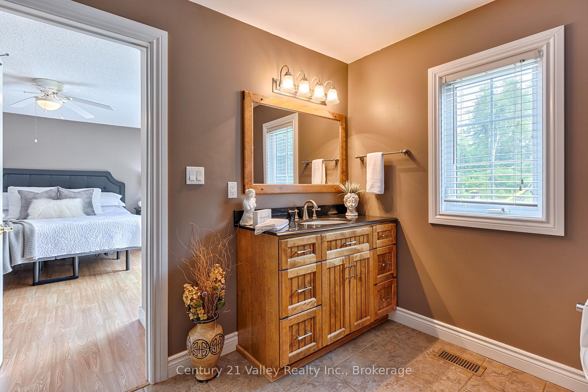 Photo 42 of 406 Water Street, Bonnechere Valley, Eganville/Bonnechere Twp — HOMEH