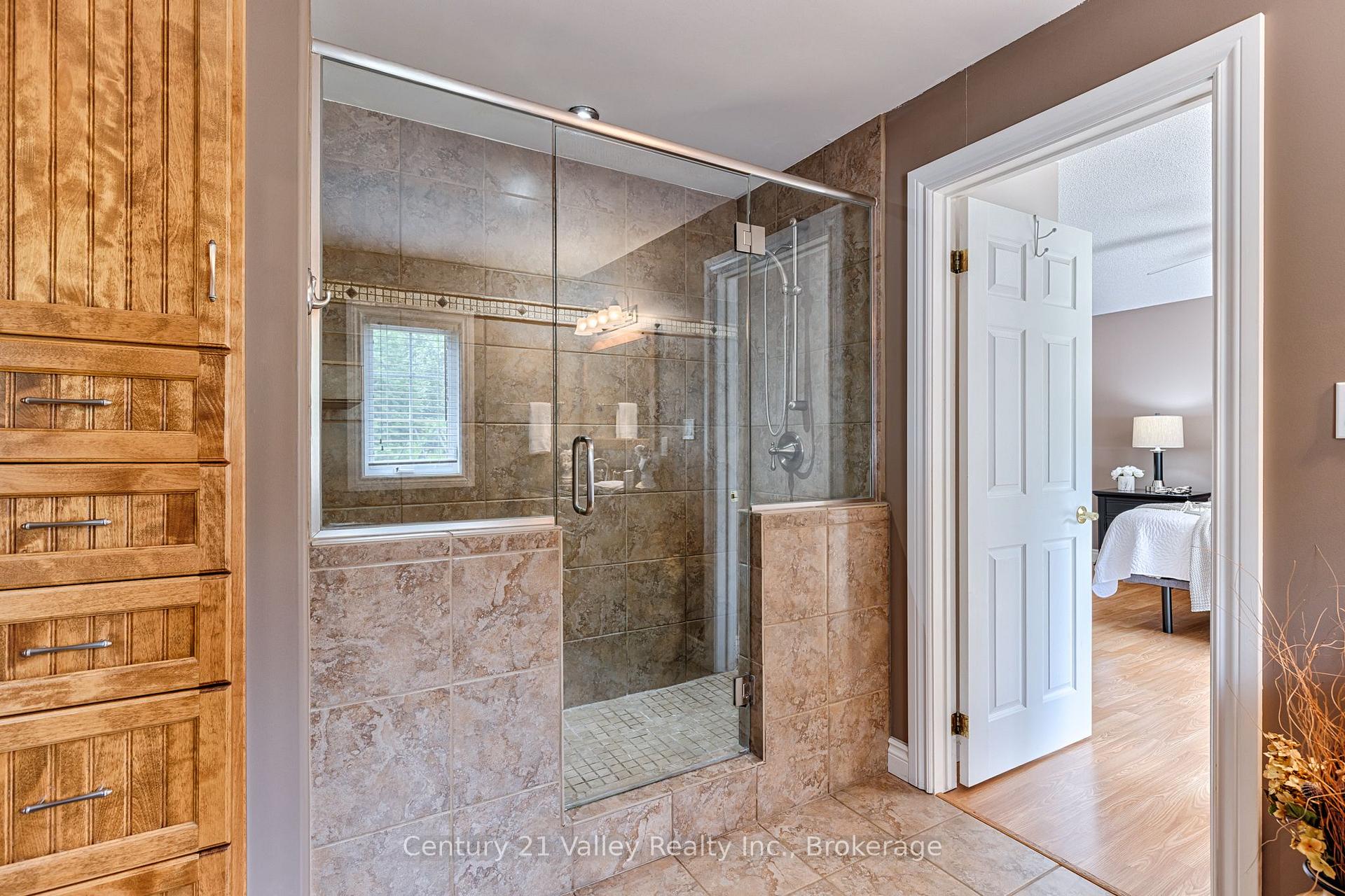 Photo 43 of 406 Water Street, Bonnechere Valley, Eganville/Bonnechere Twp — HOMEH