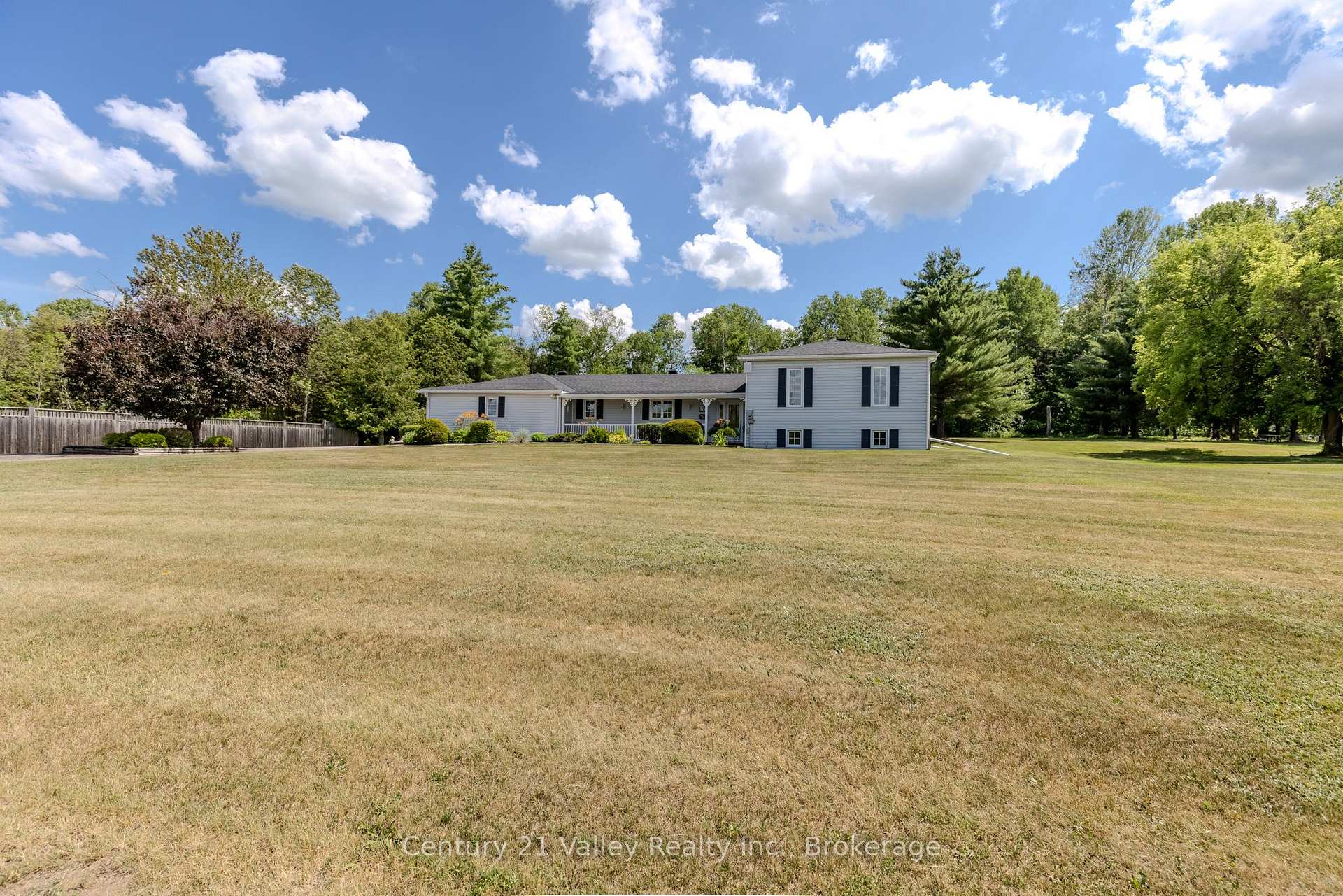 Photo 50 of 406 Water Street, Bonnechere Valley, Eganville/Bonnechere Twp — HOMEH